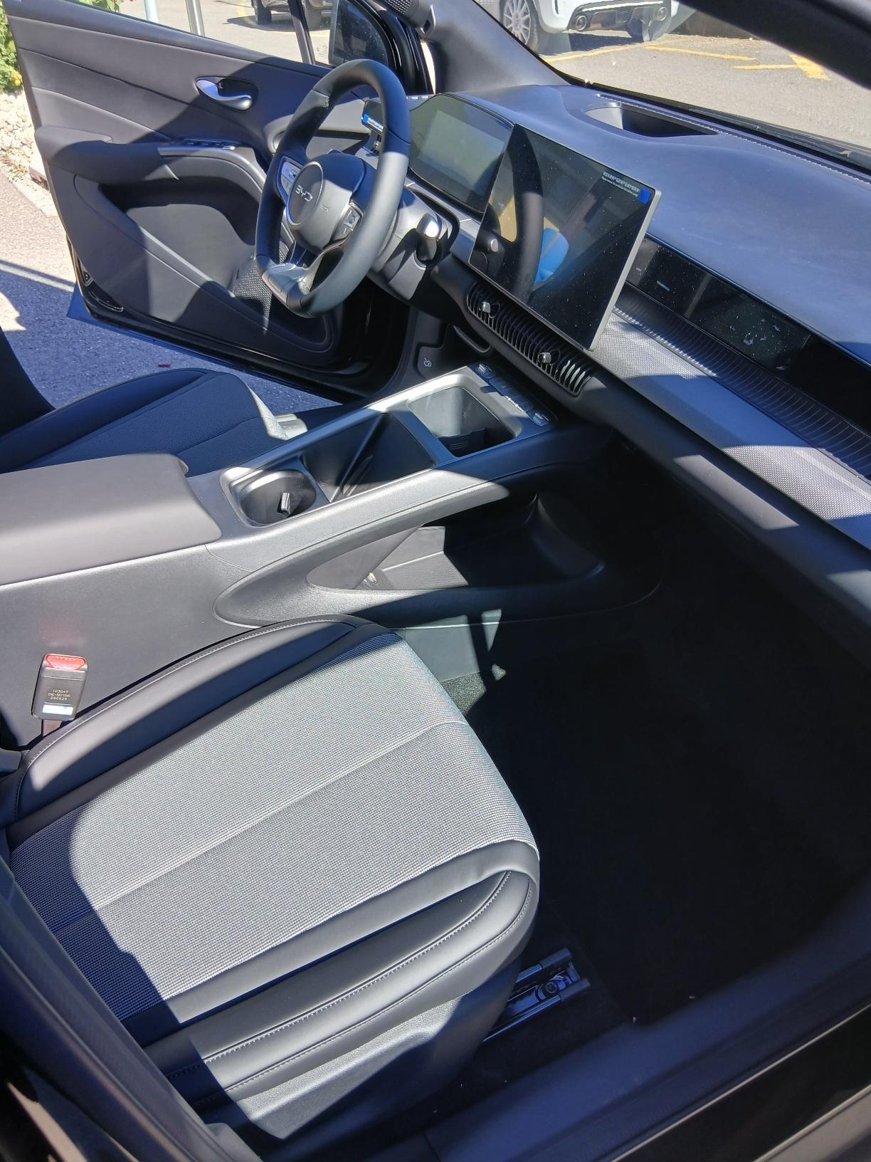 BYD Dolphin G DM-i Comfort-image-7