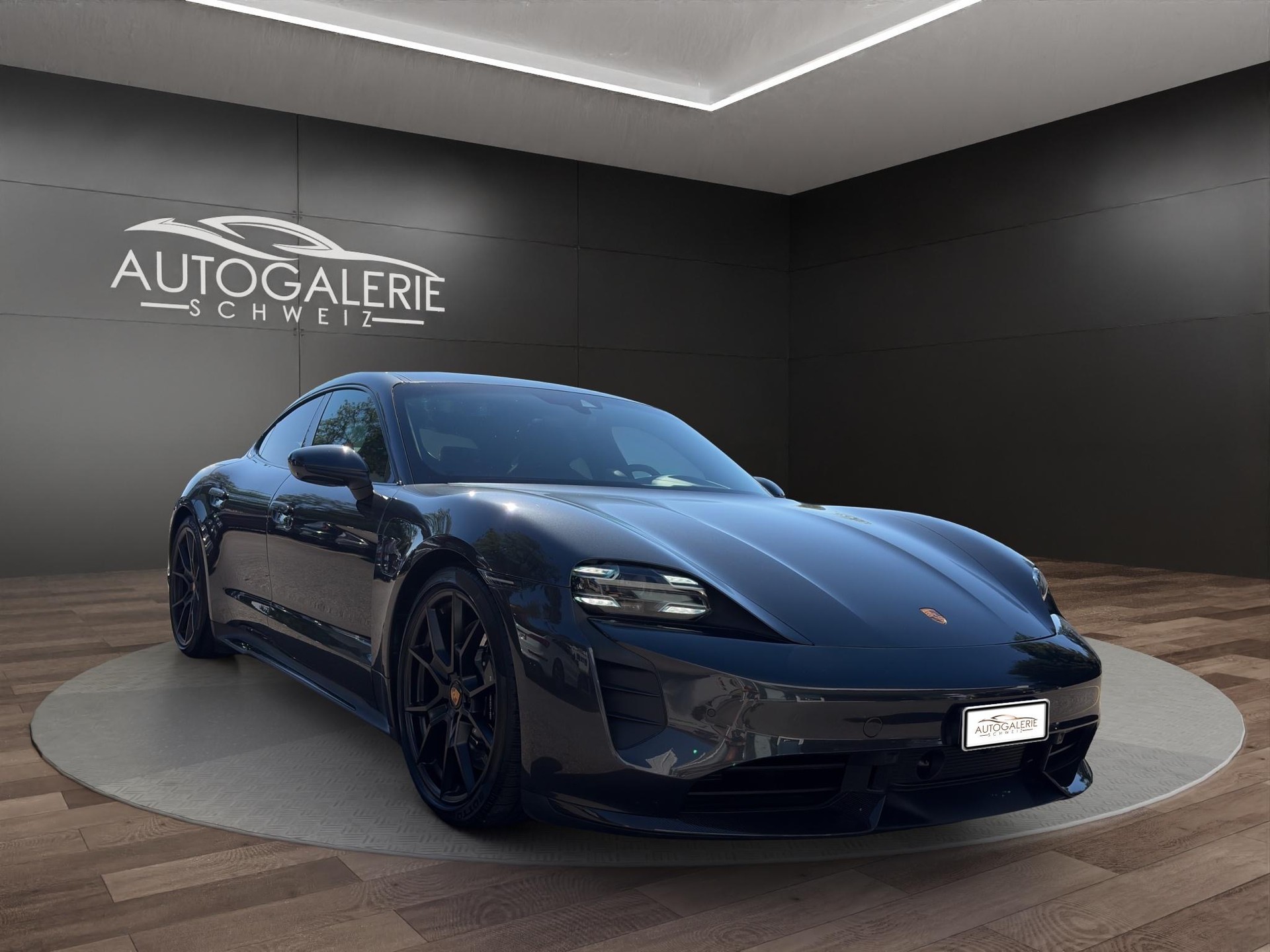 PORSCHE Taycan GTS | CH Swiss | Carbon | LED-Matrix | InnoDrive | 21" | 5 Sitzer | Panorama | PORSCHE GARANTIE |-image-6