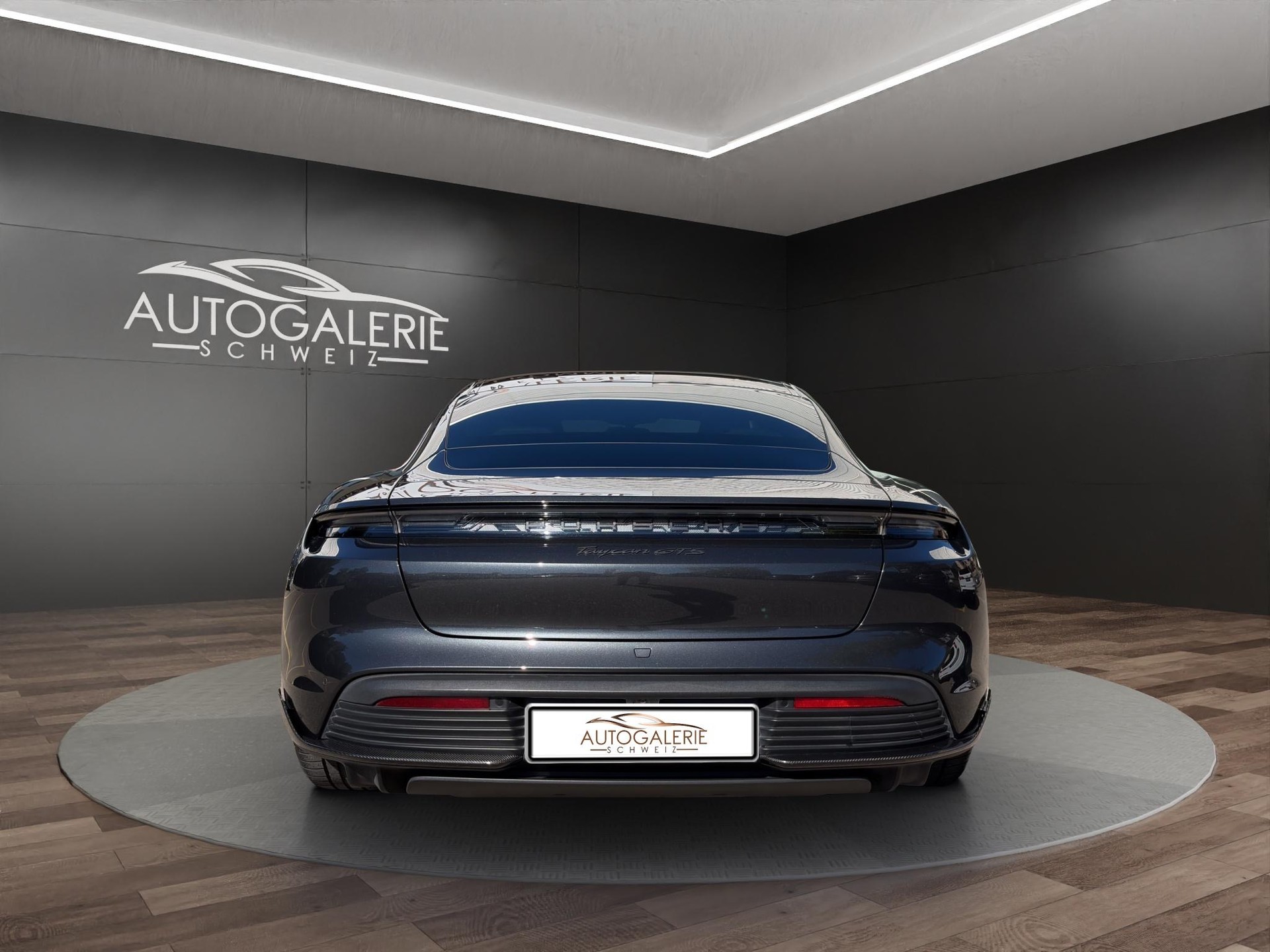 PORSCHE Taycan GTS | CH Swiss | Carbon | LED-Matrix | InnoDrive | 21" | 5 Sitzer | Panorama | PORSCHE GARANTIE |-image-3