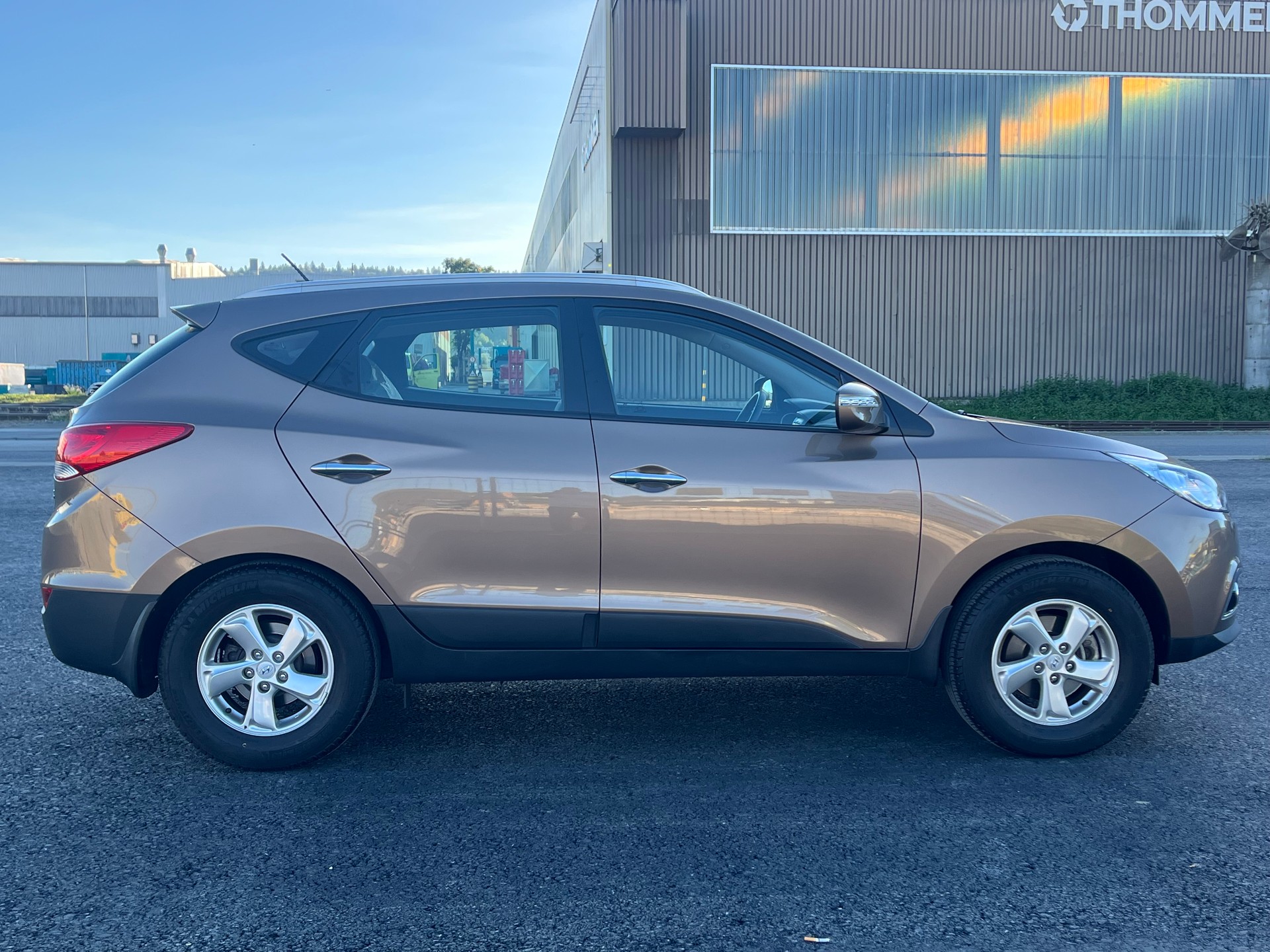 HYUNDAI iX 35 2.0 Premium 4WD-image-1