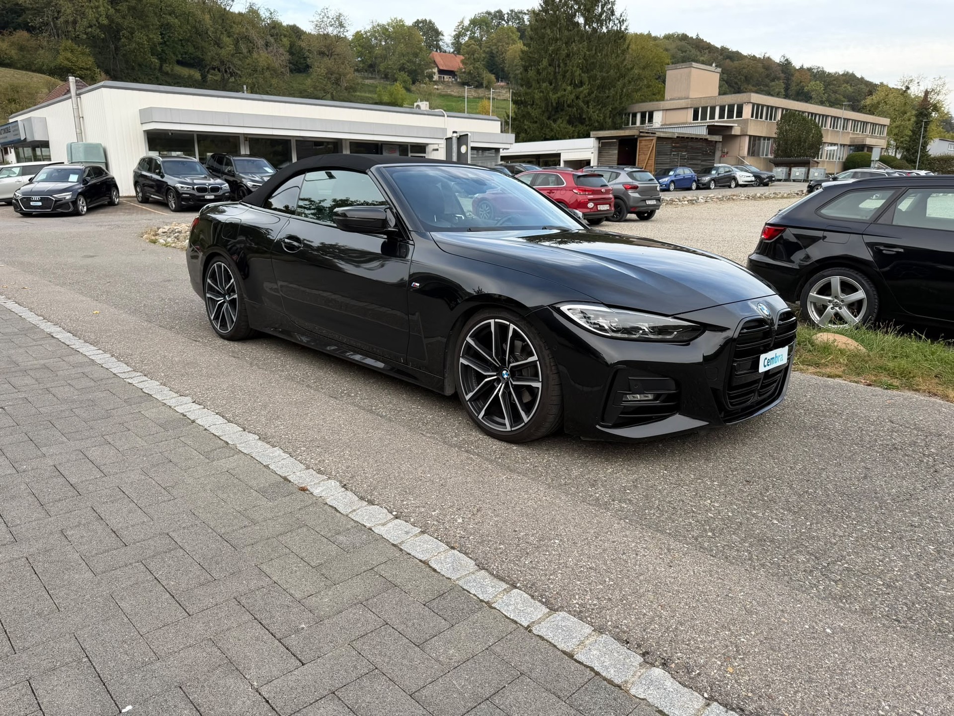 BMW 420i Cabriolet M Sport Steptronic-image-0