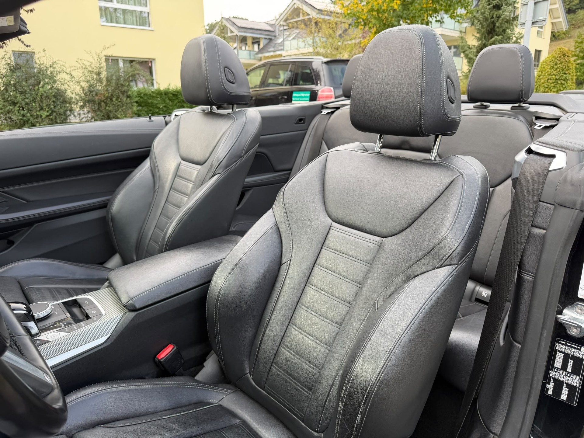 BMW 420i Cabriolet M Sport Steptronic-image-10