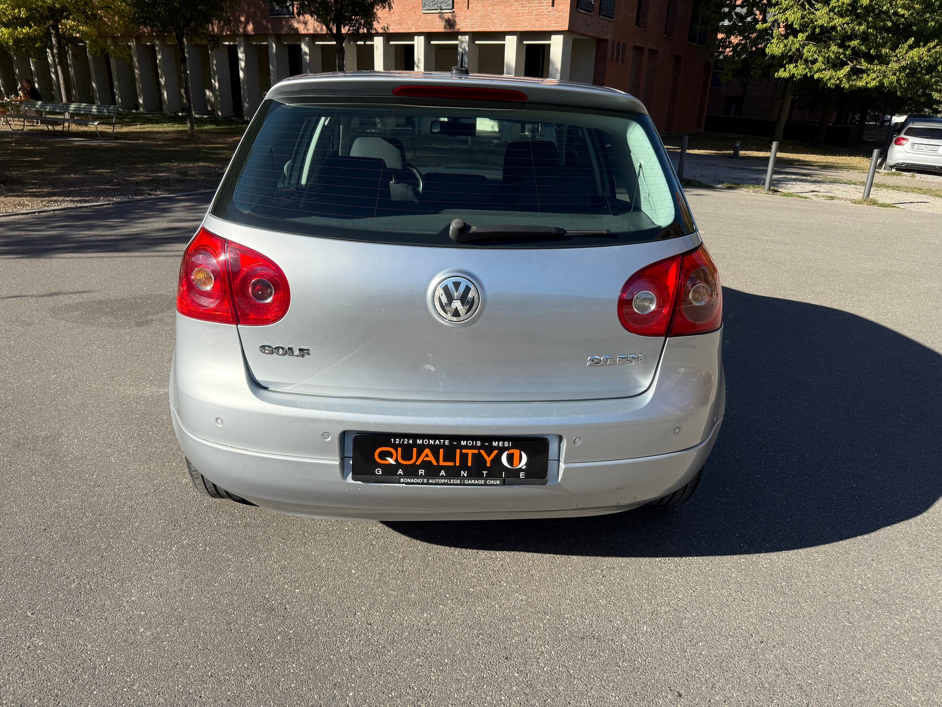 VW Golf 2.0 FSI Sportline-image-9
