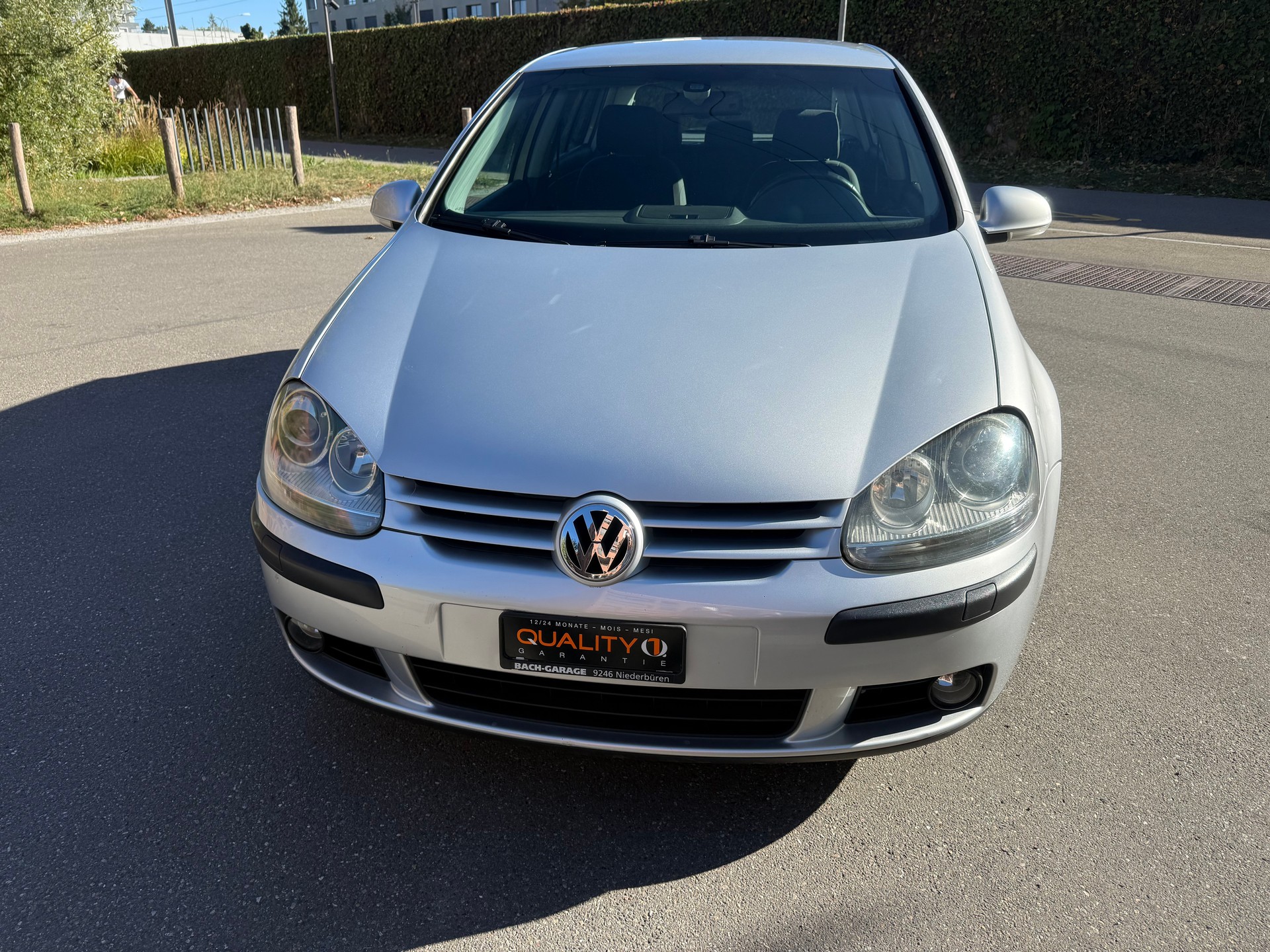 VW Golf 2.0 FSI Sportline-image-2