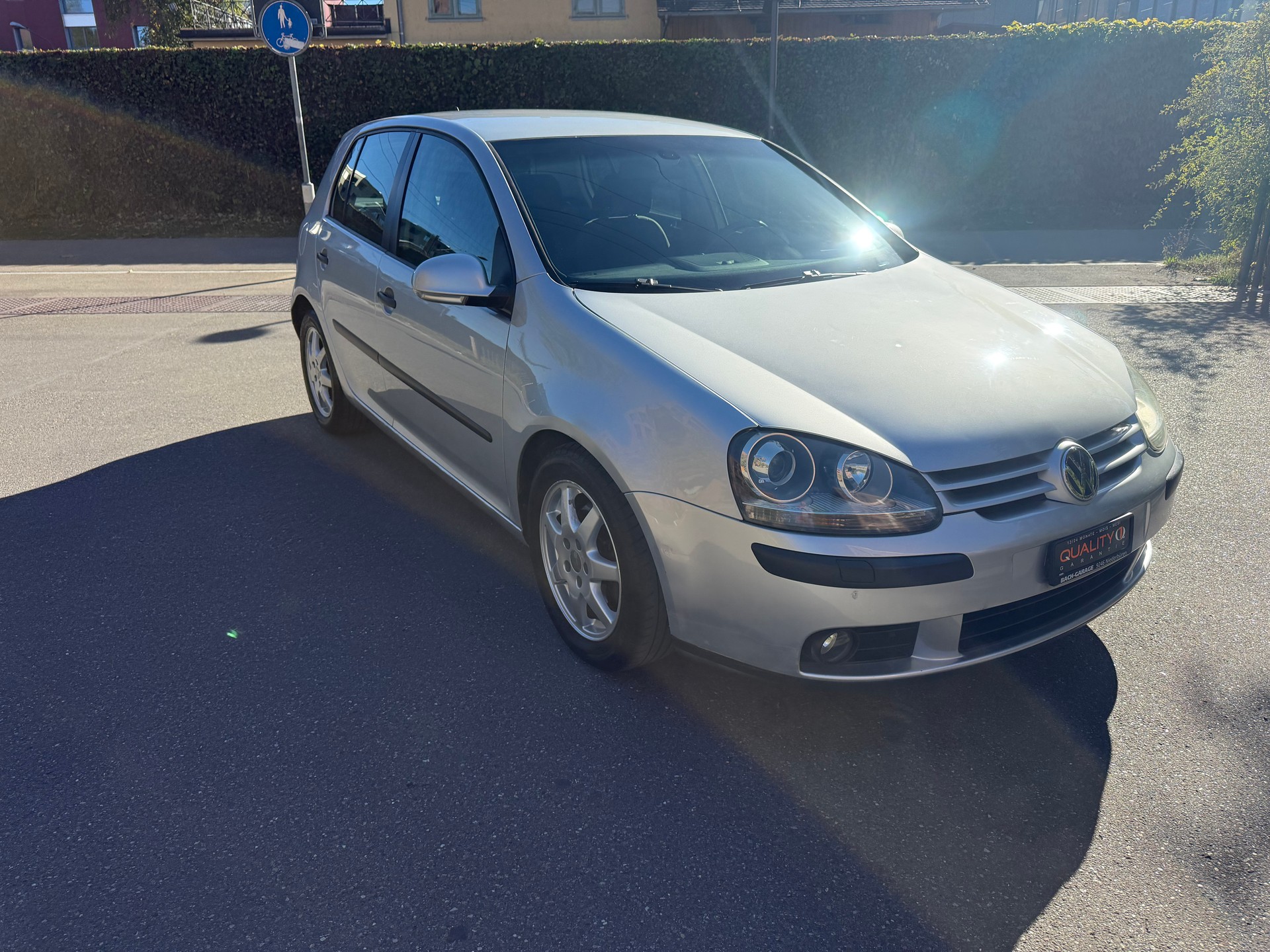 VW Golf 2.0 FSI Sportline-image-4
