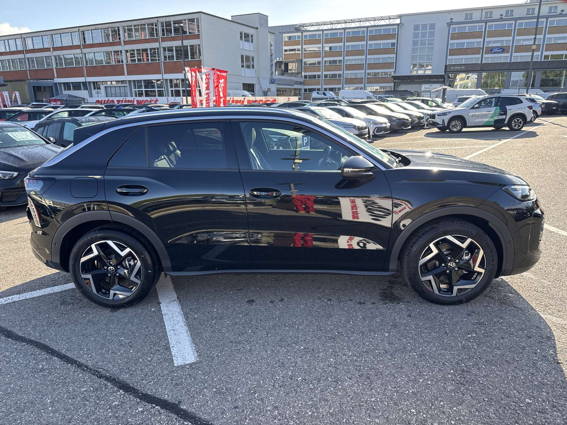 VW T-Roc 1.5 eTSi mHEV R-Line DSG-Automat-image-10