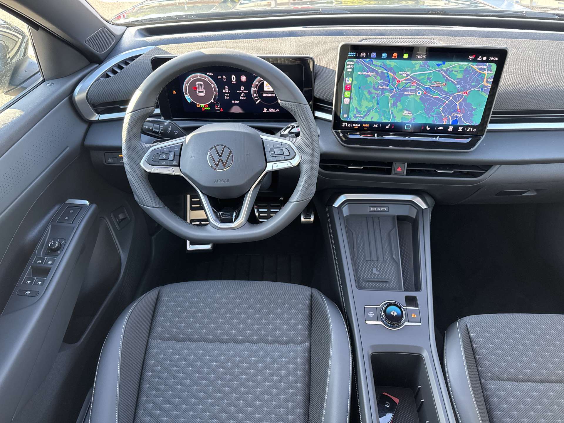 VW T-Roc 1.5 eTSi mHEV R-Line DSG-Automat-image-4