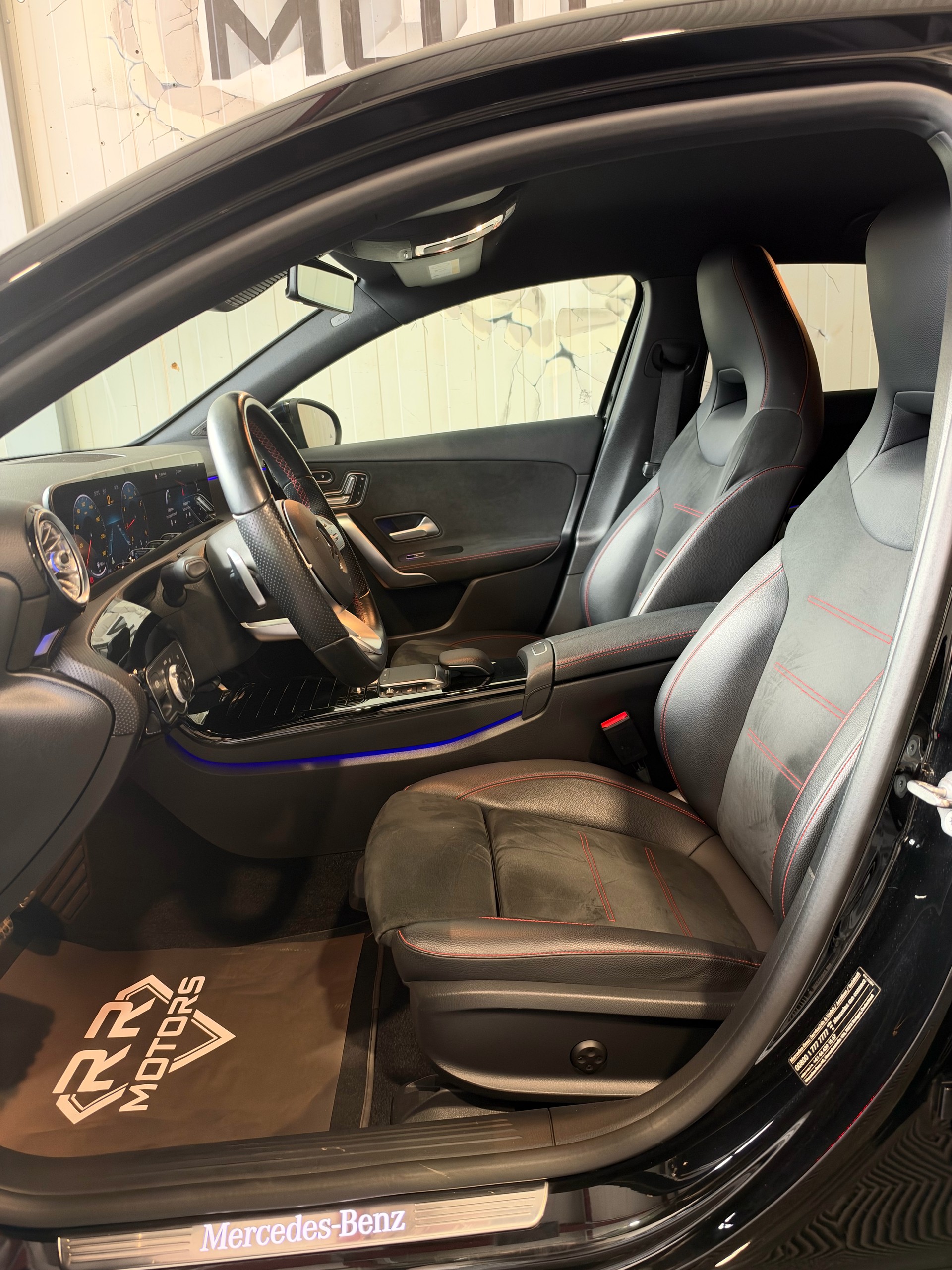 MERCEDES-BENZ A 250 4Matic AMG Line 4Matic 7G-DCT-image-13