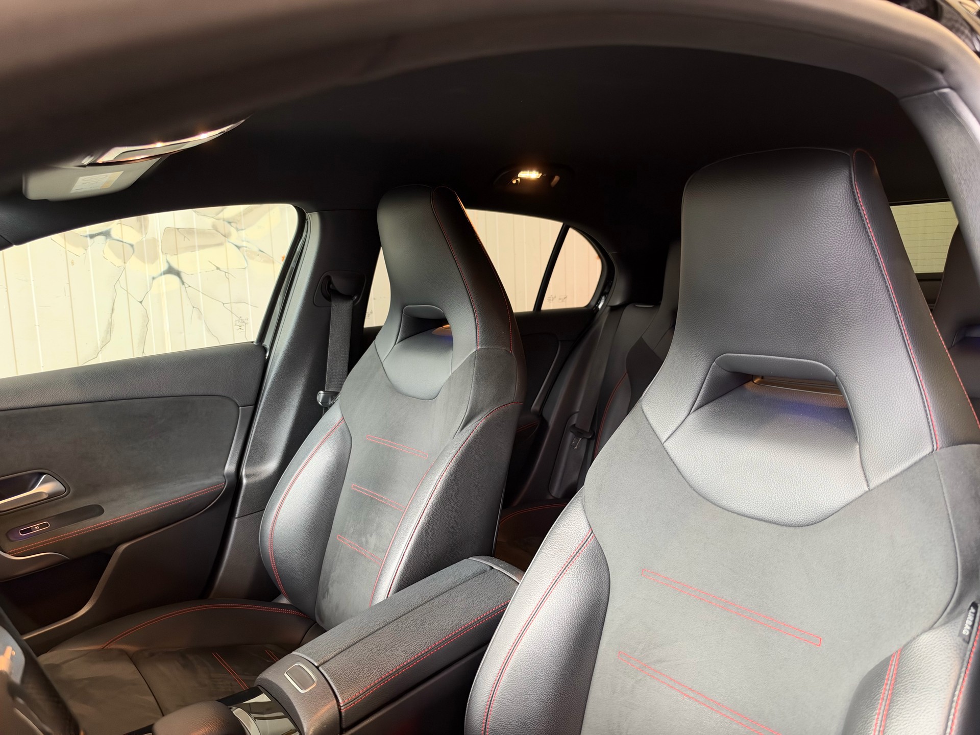 MERCEDES-BENZ A 250 4Matic AMG Line 4Matic 7G-DCT-image-14