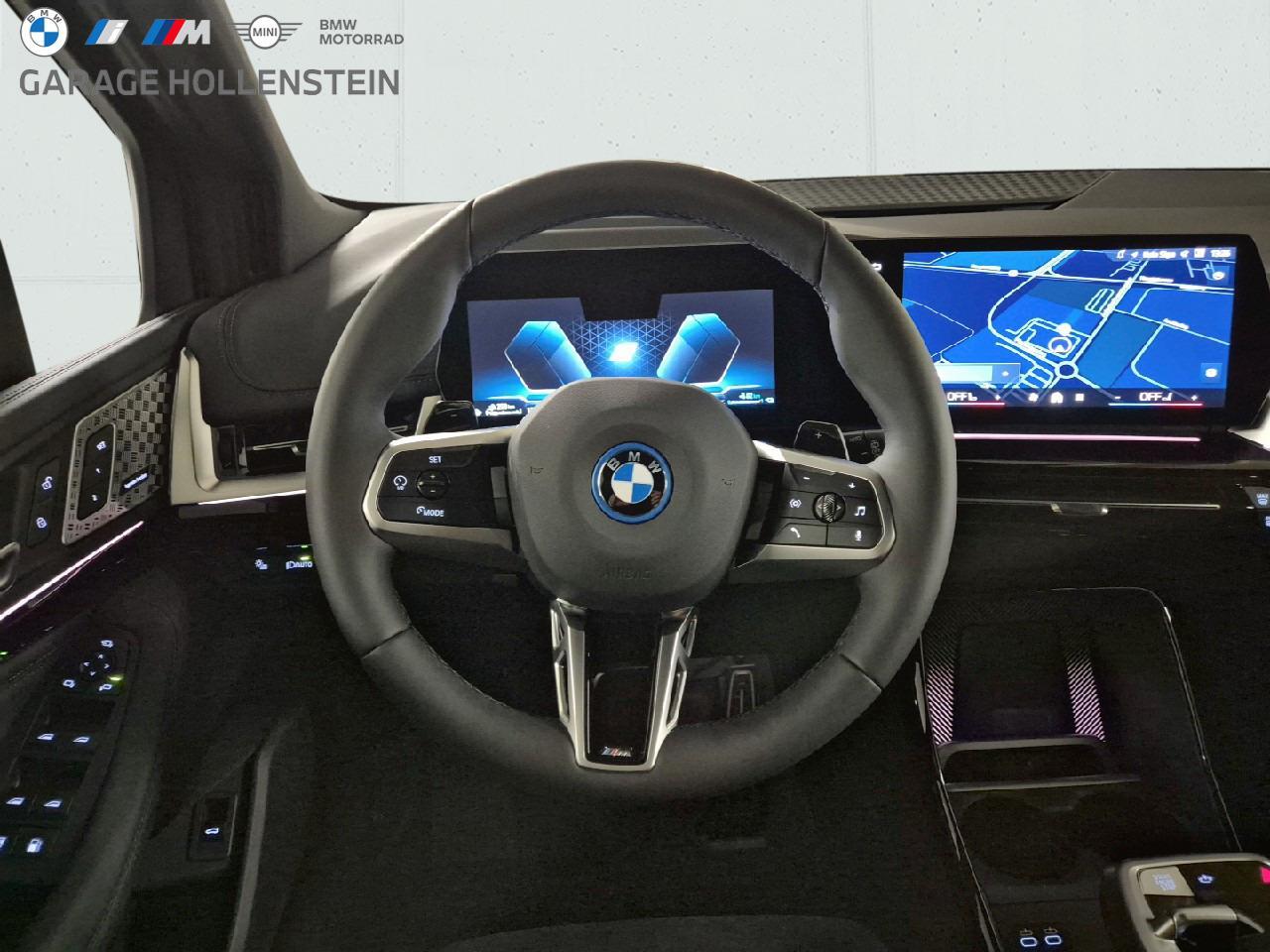 BMW 225e xDrive Active Tourer-image-12
