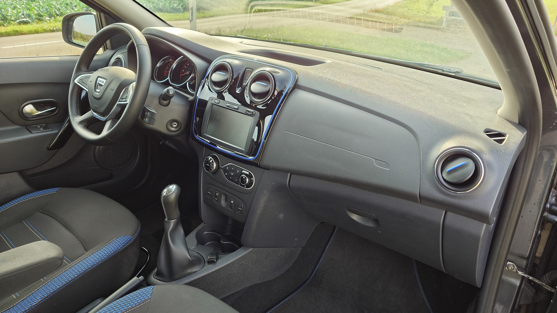DACIA Sandero Tce 100 Celebration-image-10