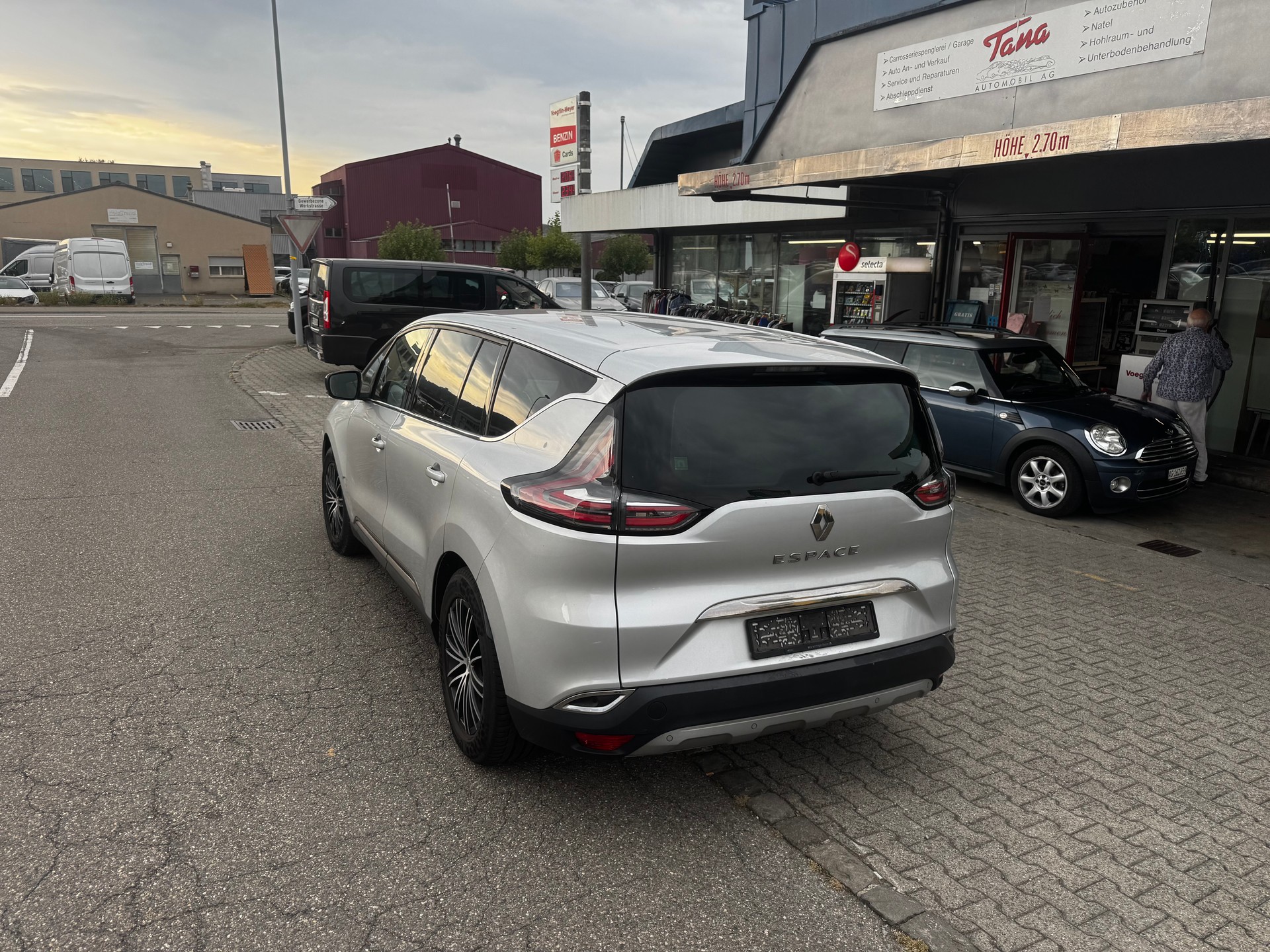 RENAULT Espace 1.6 dCi Intens EDC-image-2