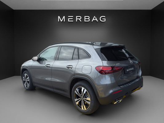 MERCEDES-BENZ GLA 200 Night Star 7G-D-image-1