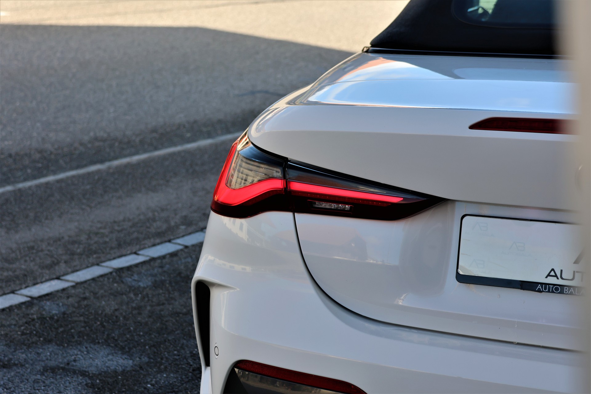 BMW 420i Cabriolet M Sport Steptronic-image-6