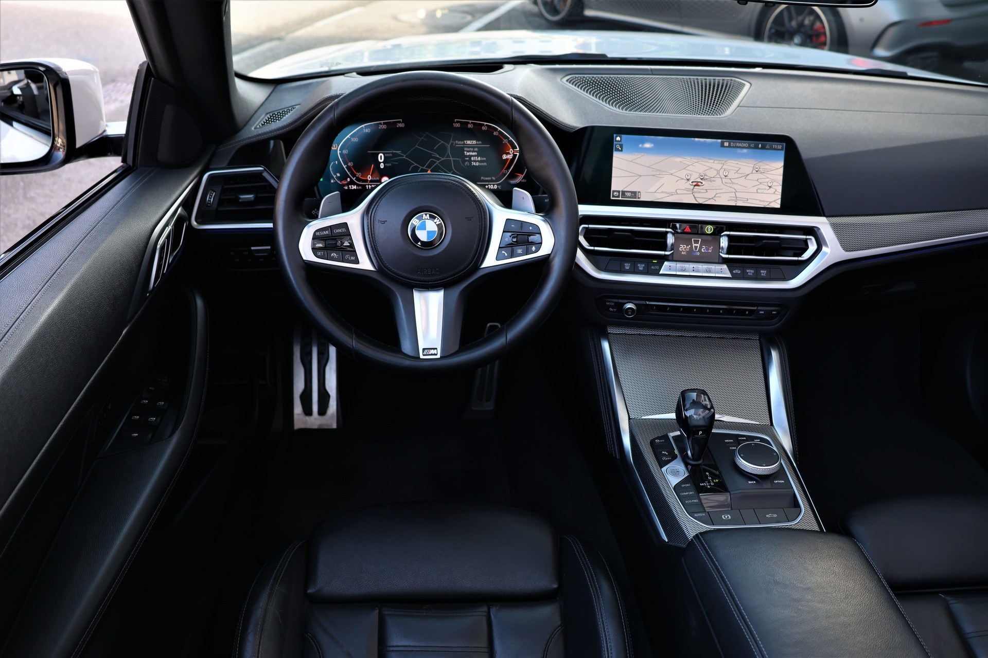 BMW 420i Cabriolet M Sport Steptronic-image-18