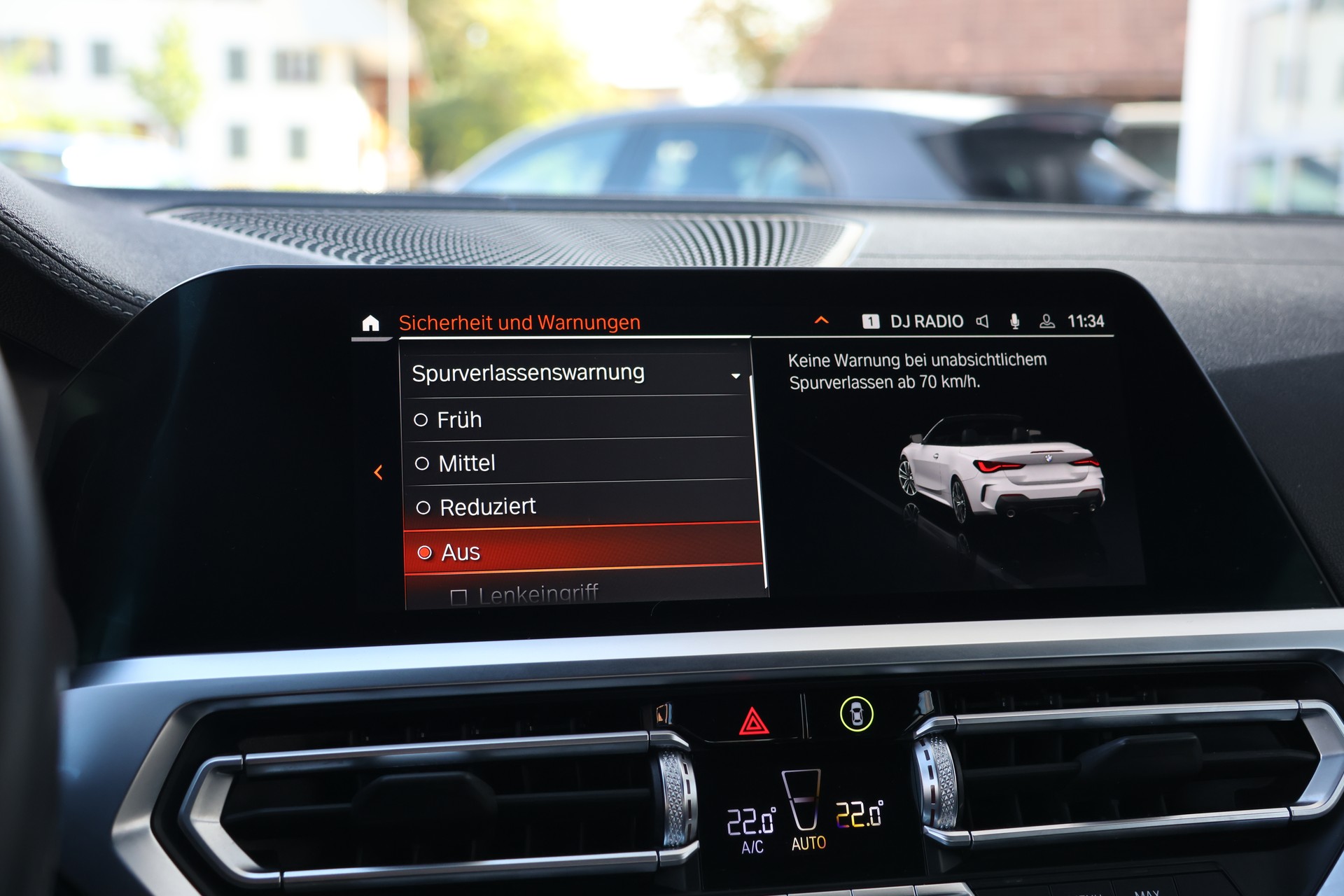 BMW 420i Cabriolet M Sport Steptronic-image-24
