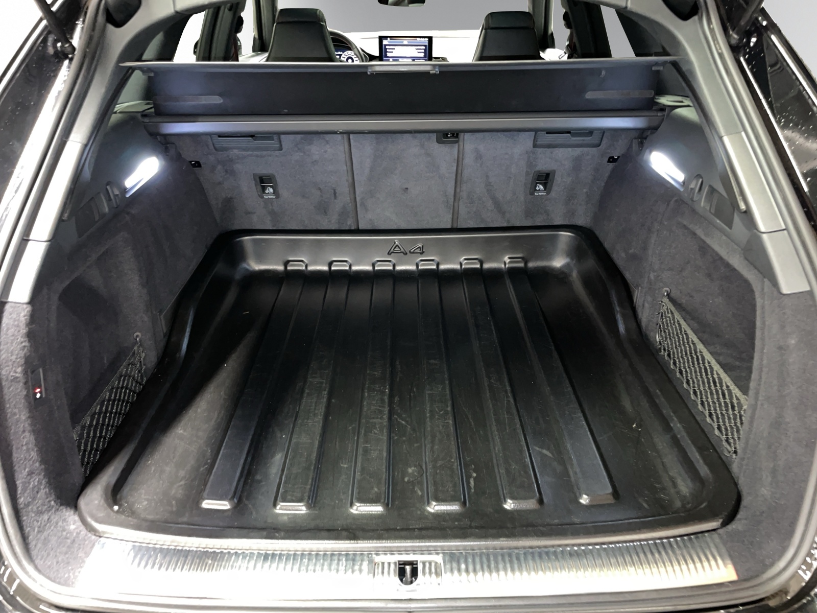 AUDI RS4 Avant 2.9 TFSI quattro tiptronic-image-5