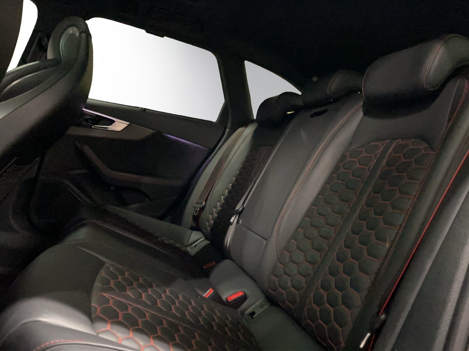 AUDI RS4 Avant 2.9 TFSI quattro tiptronic-image-10