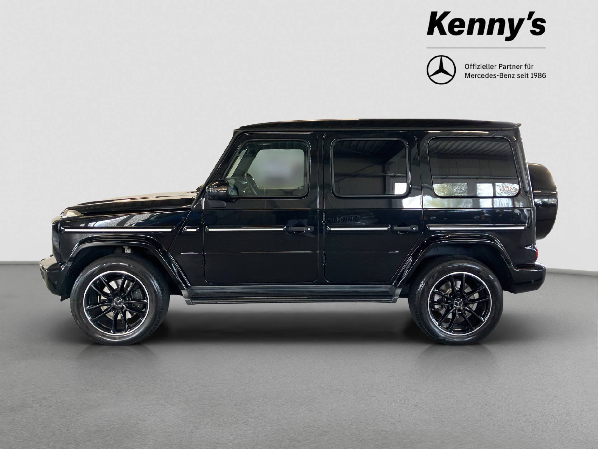 MERCEDES-BENZ G 350 d AMG Line-image-2