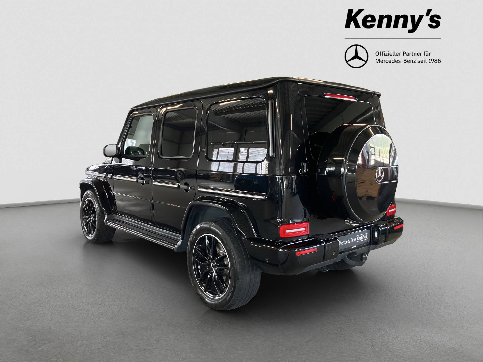 MERCEDES-BENZ G 350 d AMG Line-image-3
