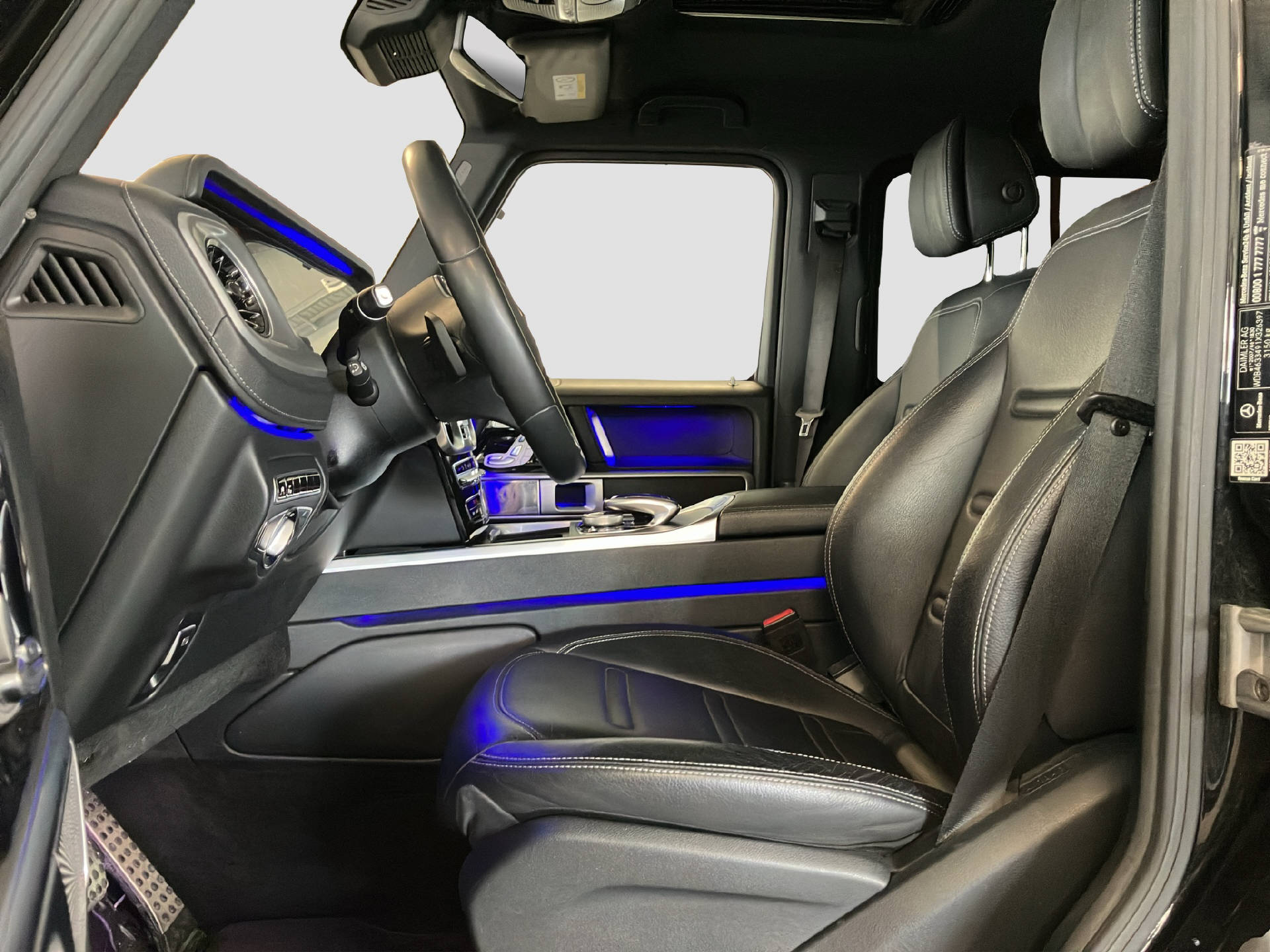 MERCEDES-BENZ G 350 d AMG Line-image-6