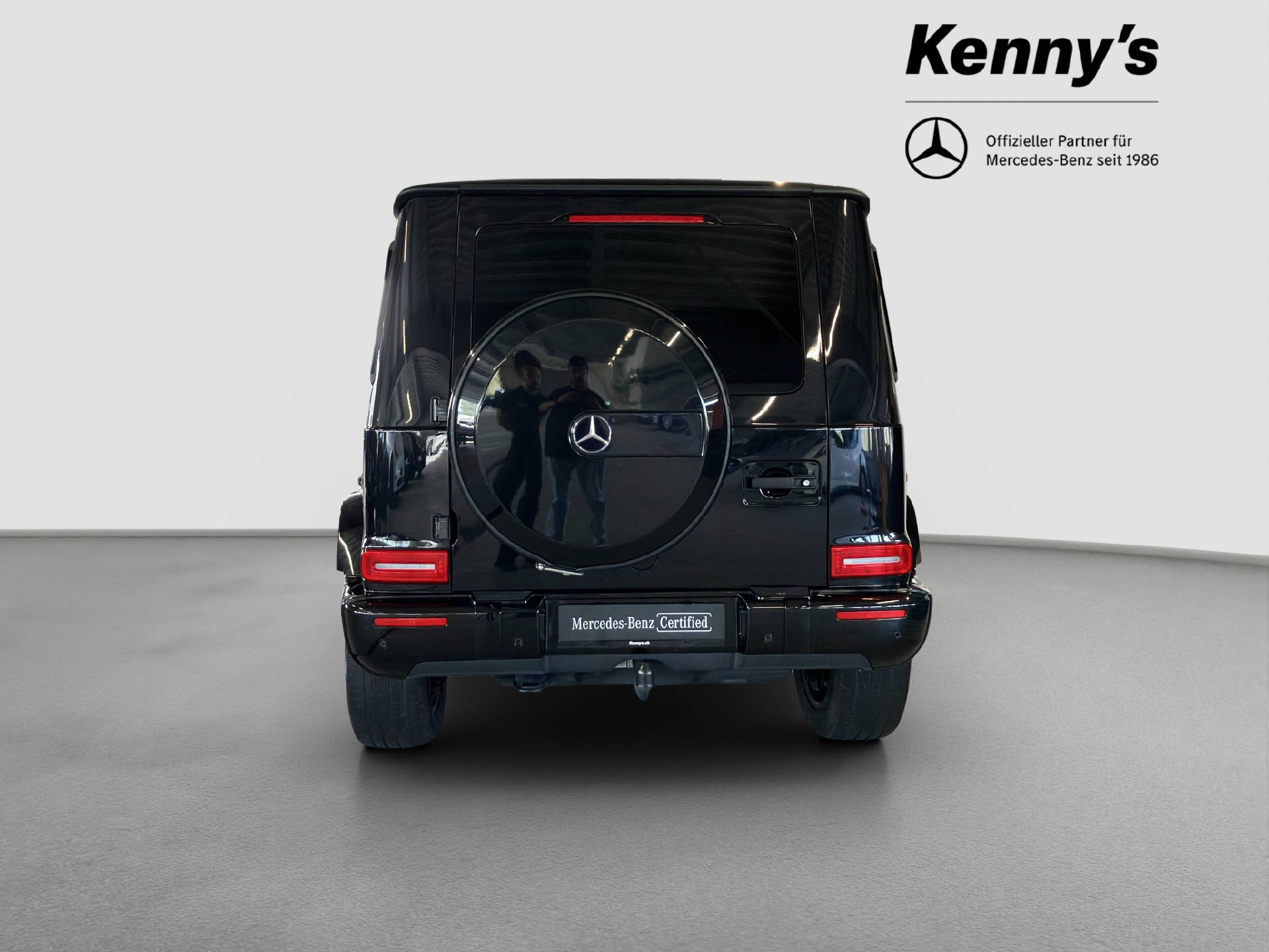 MERCEDES-BENZ G 350 d AMG Line-image-4