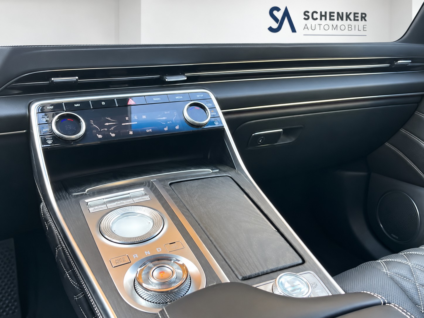GENESIS GV80 3.0 CRDI Luxus AT8 AWD-image-10