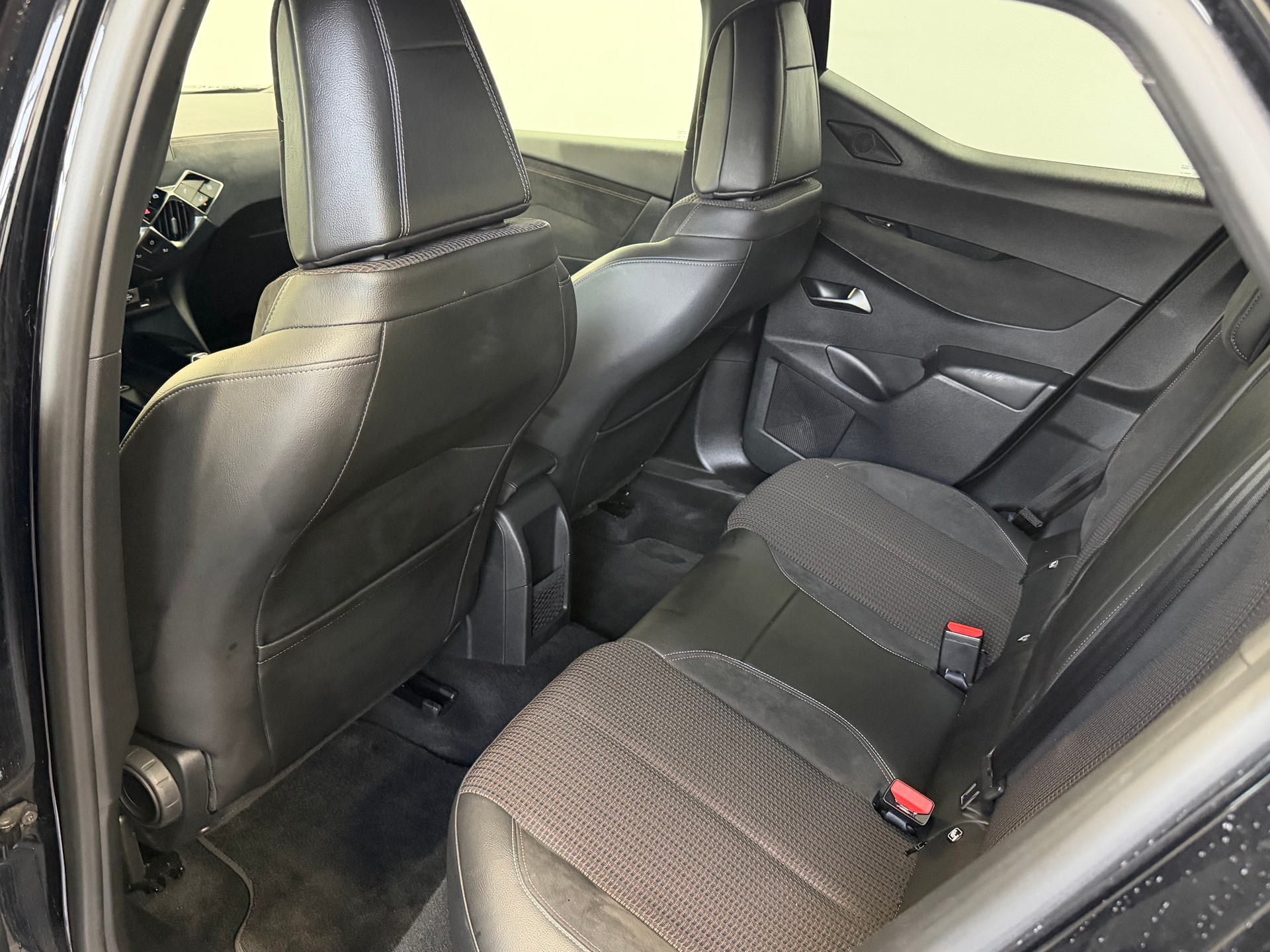 DS AUTOMOBILES DS 3 Crossback 1.2 PureTech Performance Line EAT8-image-13