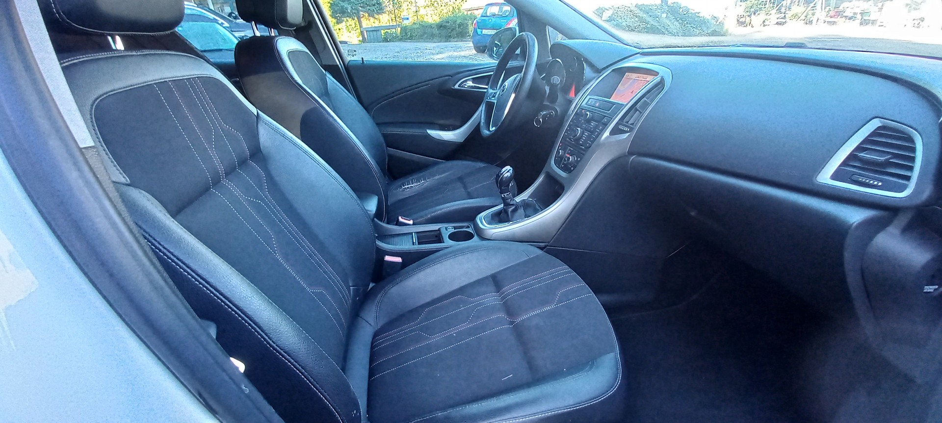 OPEL Astra 1.4i 16V Turbo Anniversary Edition-image-8