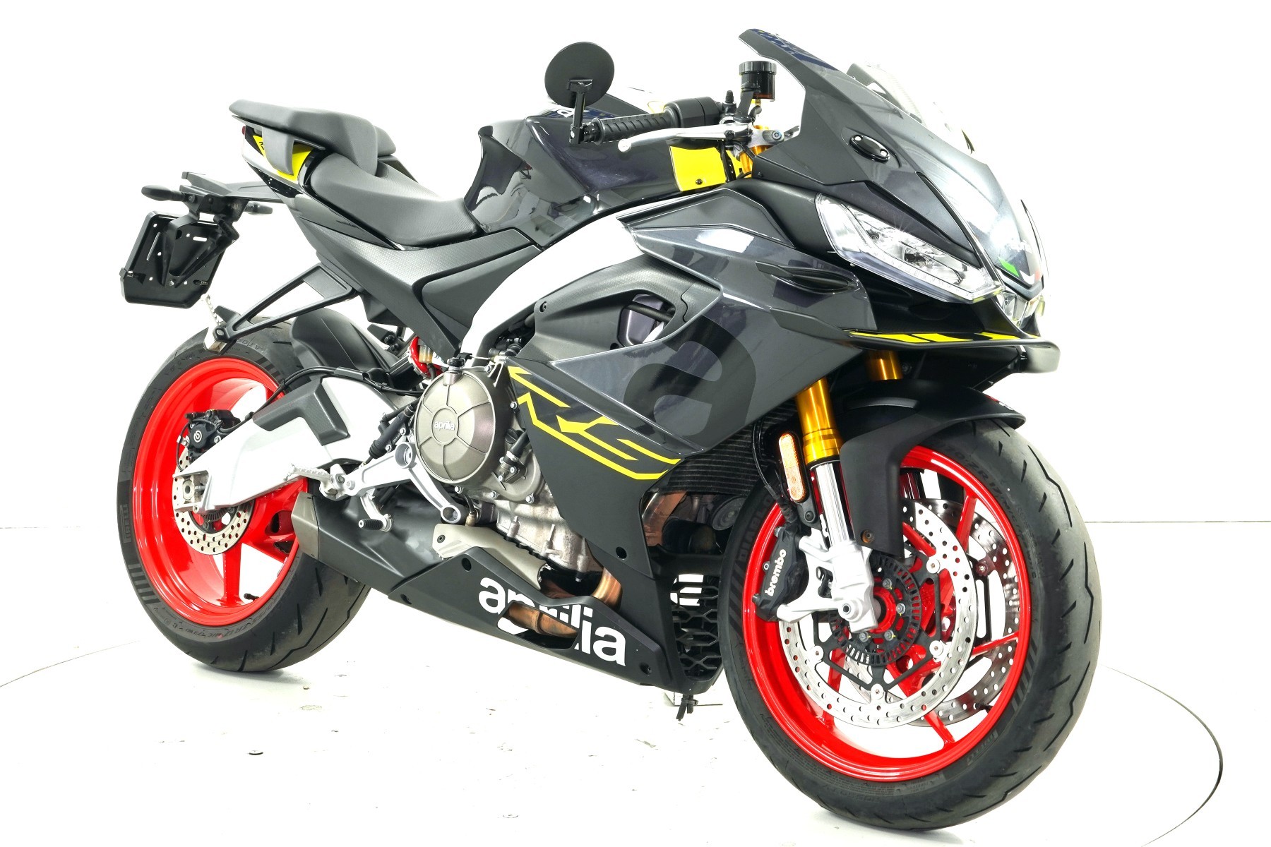 APRILIA RS 660 ABS-showroom-element-1