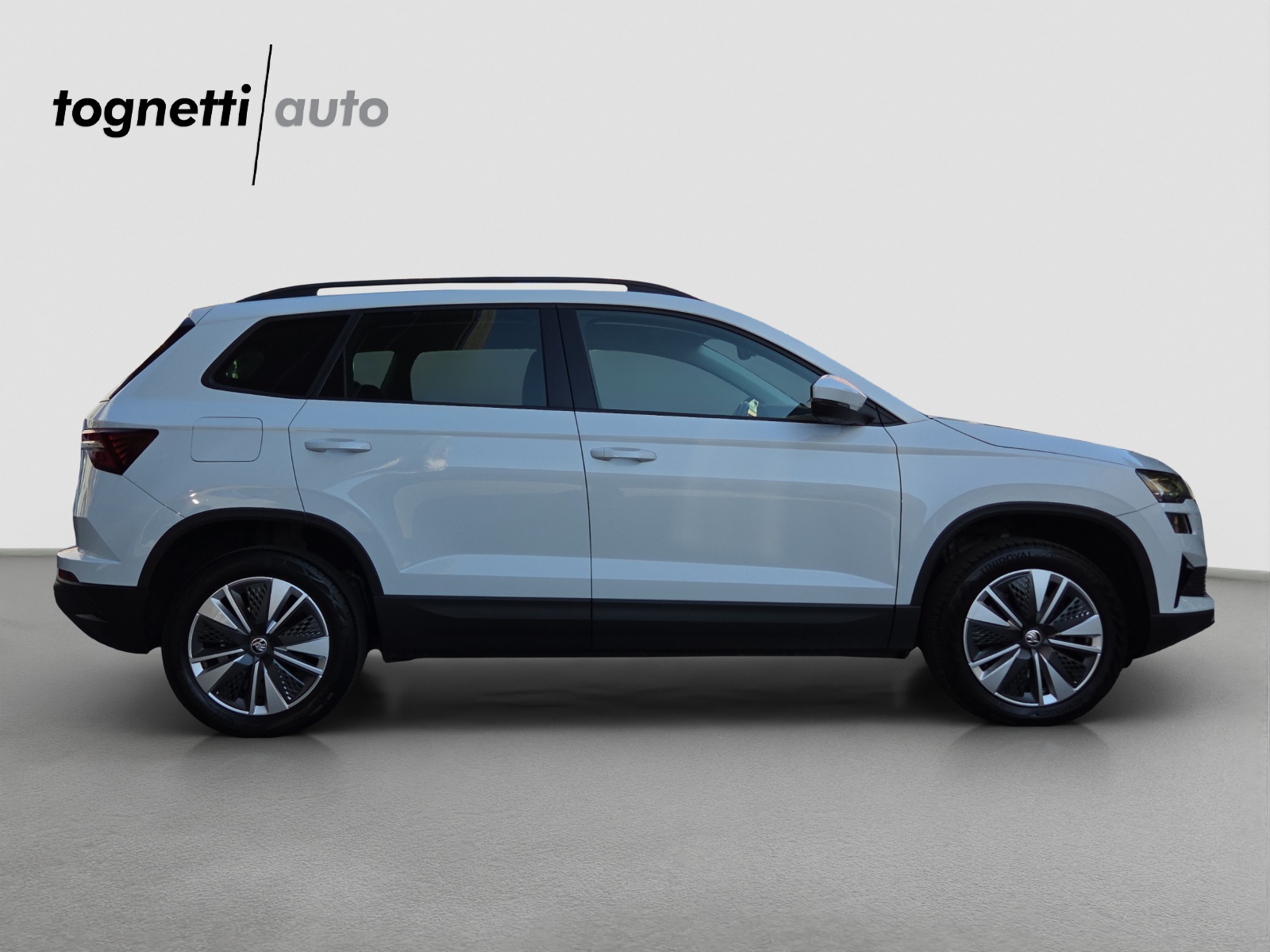 SKODA Karoq 1.5 TSI Ambition-image-2