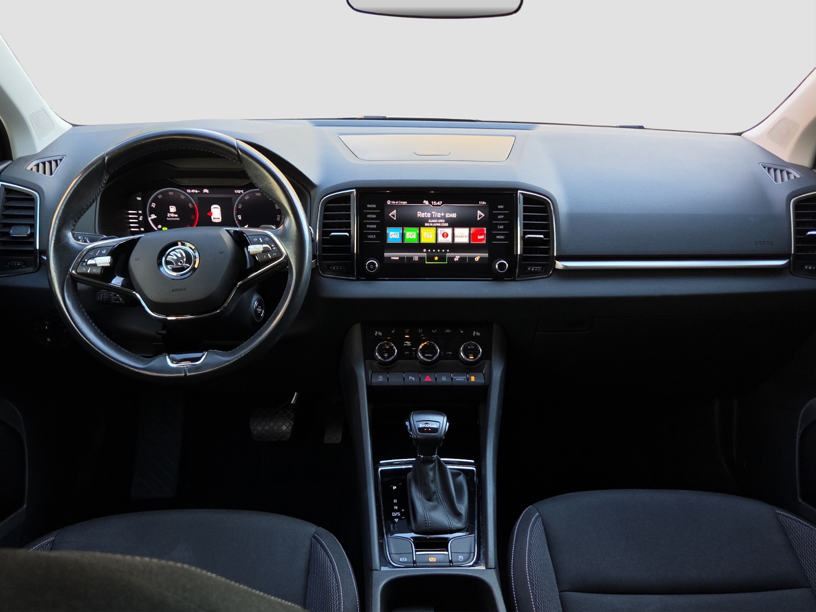 SKODA Karoq 1.5 TSI Ambition-image-8