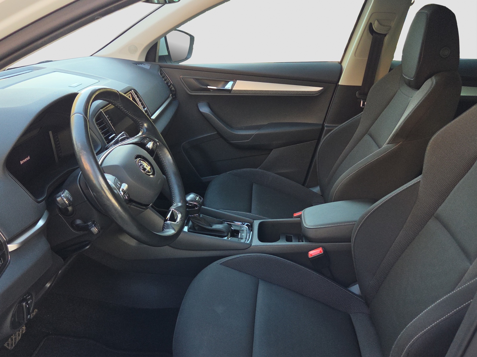 SKODA Karoq 1.5 TSI Ambition-image-7