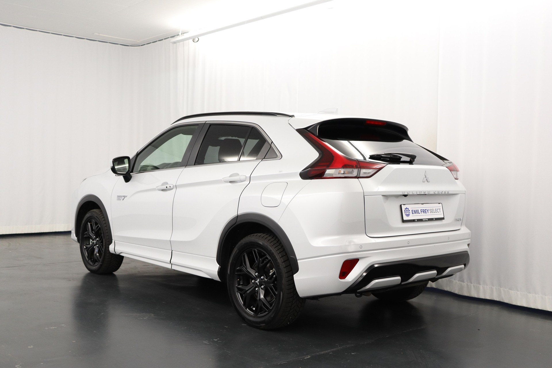 MITSUBISHI Eclipse Cross 2.4 PHEV Instyle 4x4-image-6