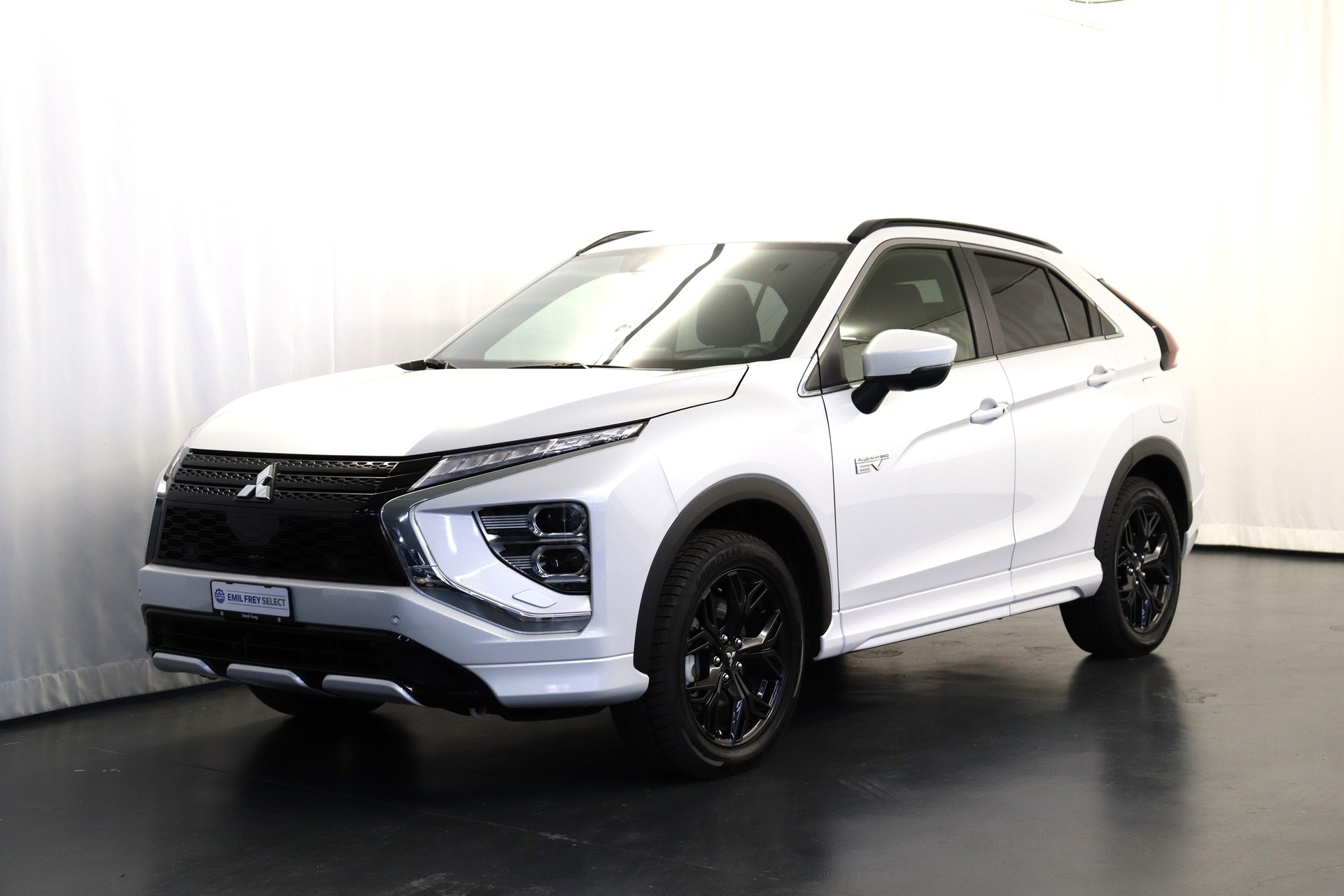 MITSUBISHI Eclipse Cross 2.4 PHEV Instyle 4x4-image-1