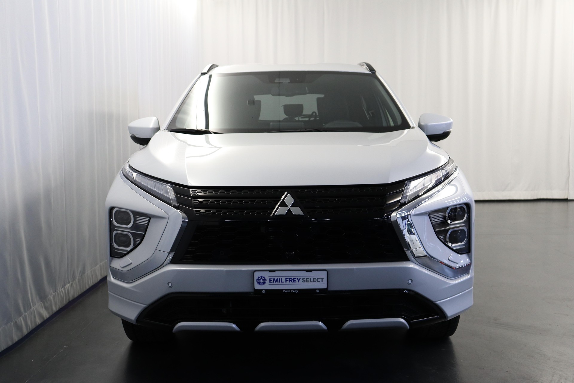 MITSUBISHI Eclipse Cross 2.4 PHEV Instyle 4x4-image-11