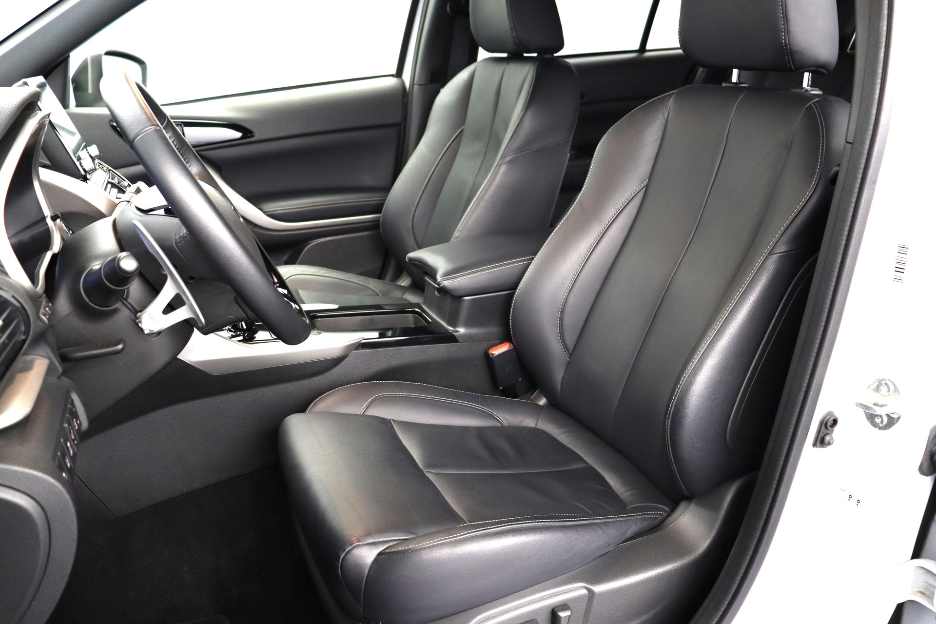 MITSUBISHI Eclipse Cross 2.4 PHEV Instyle 4x4-image-2