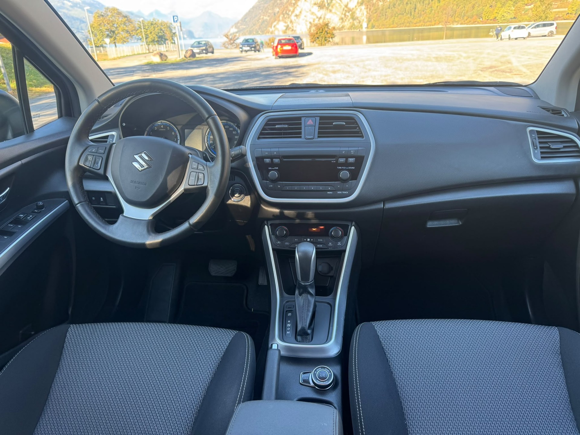 SUZUKI SX4 S-Cross 1.6 16V Compact+ 4WD CVT7-image-23