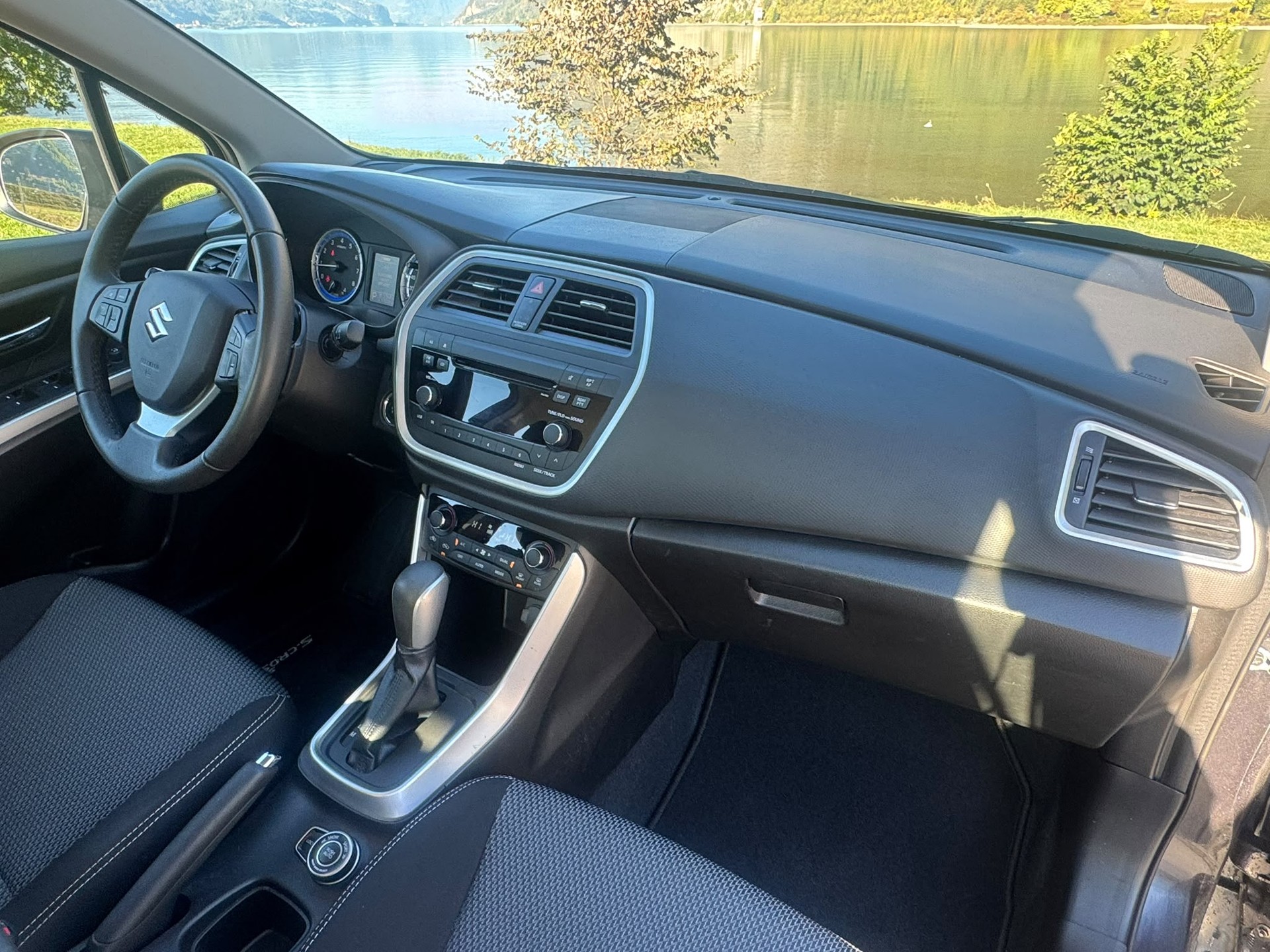 SUZUKI SX4 S-Cross 1.6 16V Compact+ 4WD CVT7-image-16