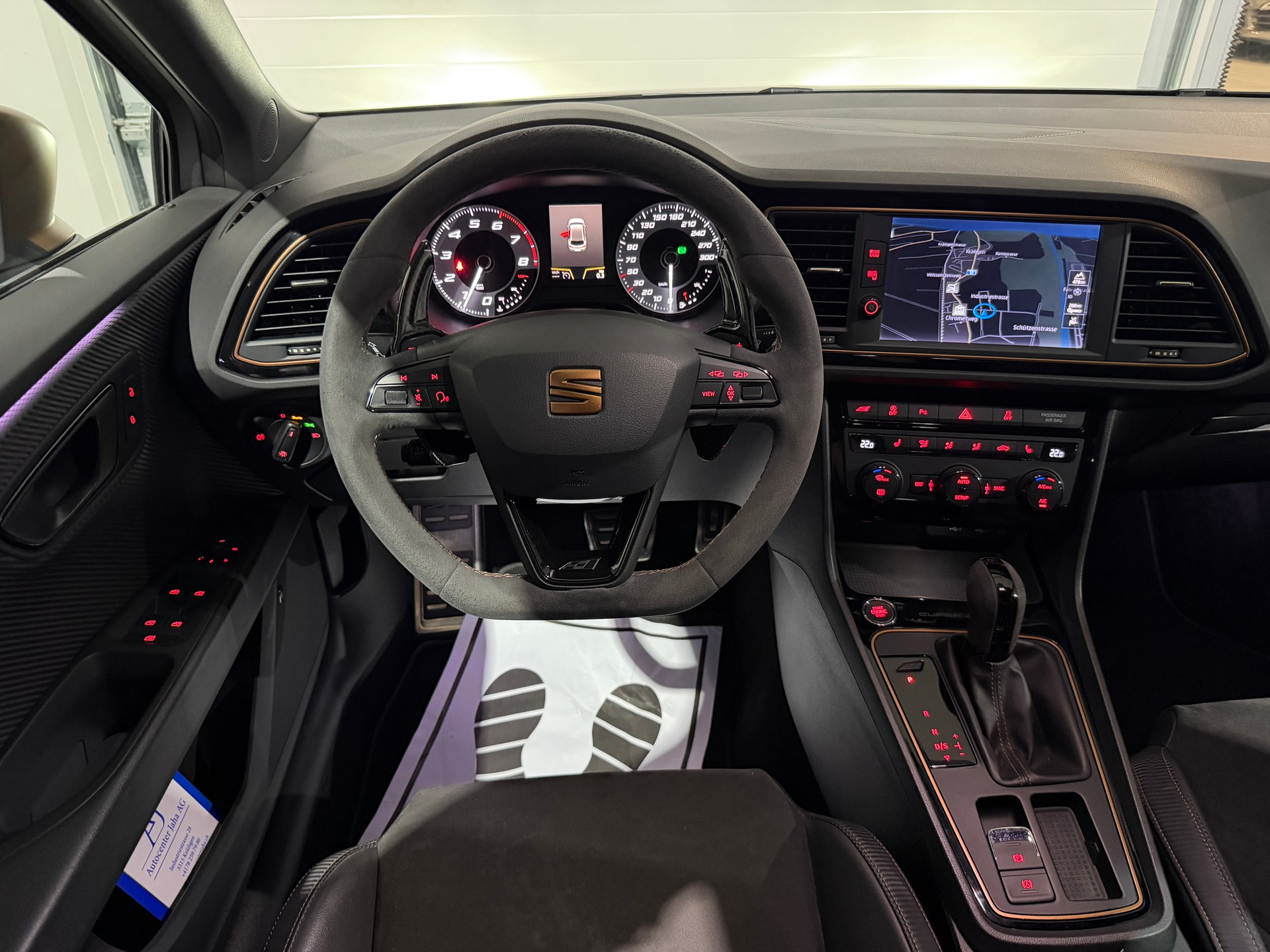 SEAT Leon 2.0 TSI Cupra R DSG (CH) Grau Matt / Fox Exhaust-image-7