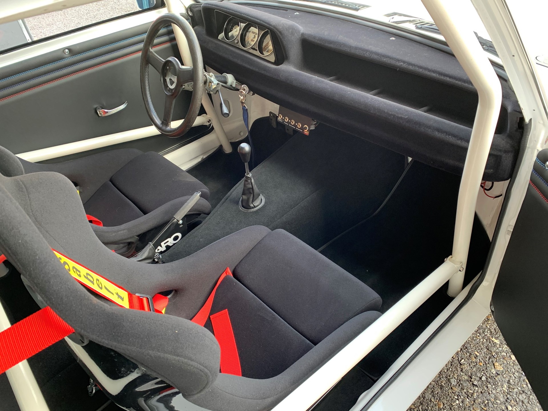 BMW 2002 ti-image-11