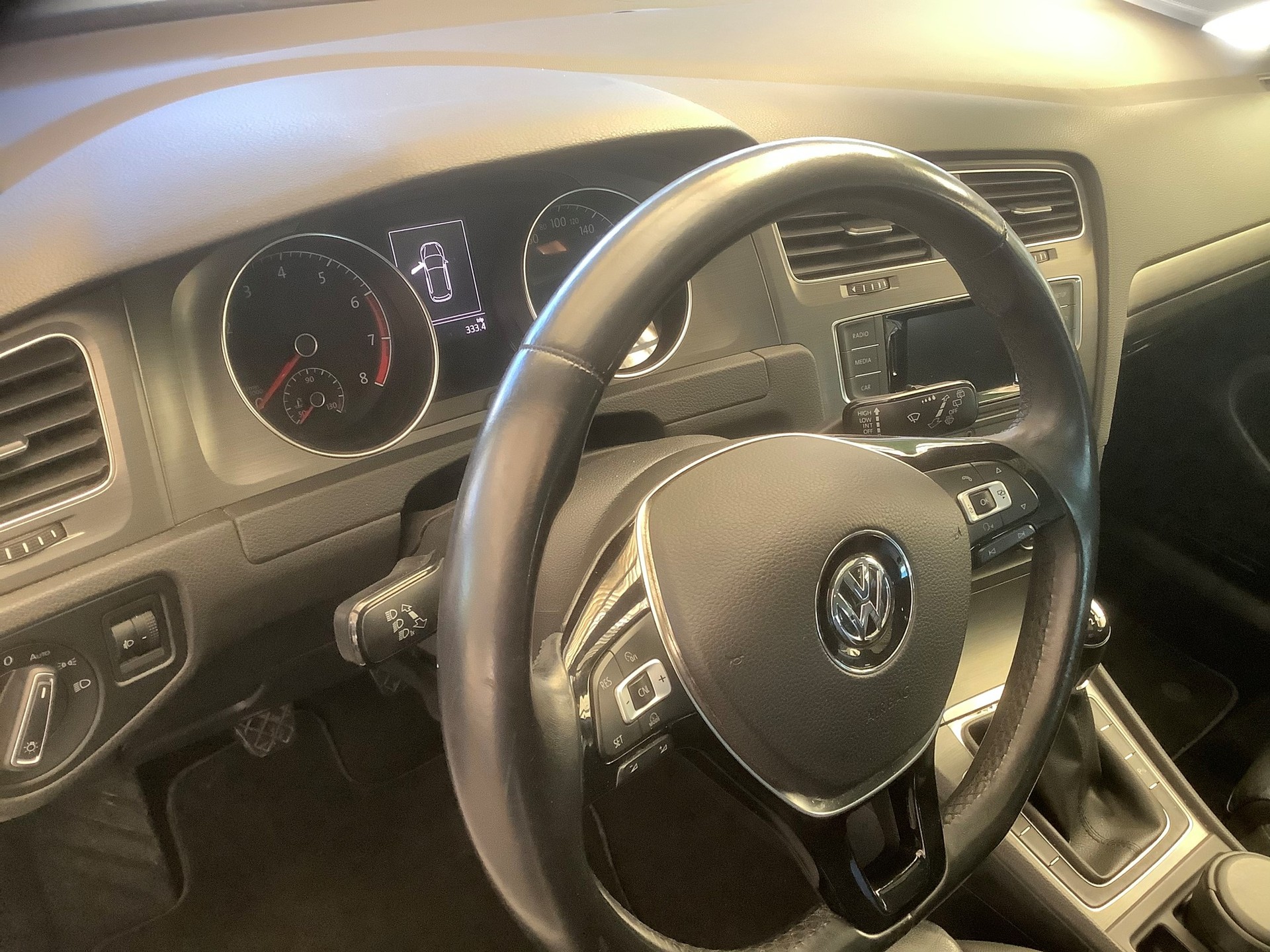 VW Golf 1.4 TSI Highline-image-10