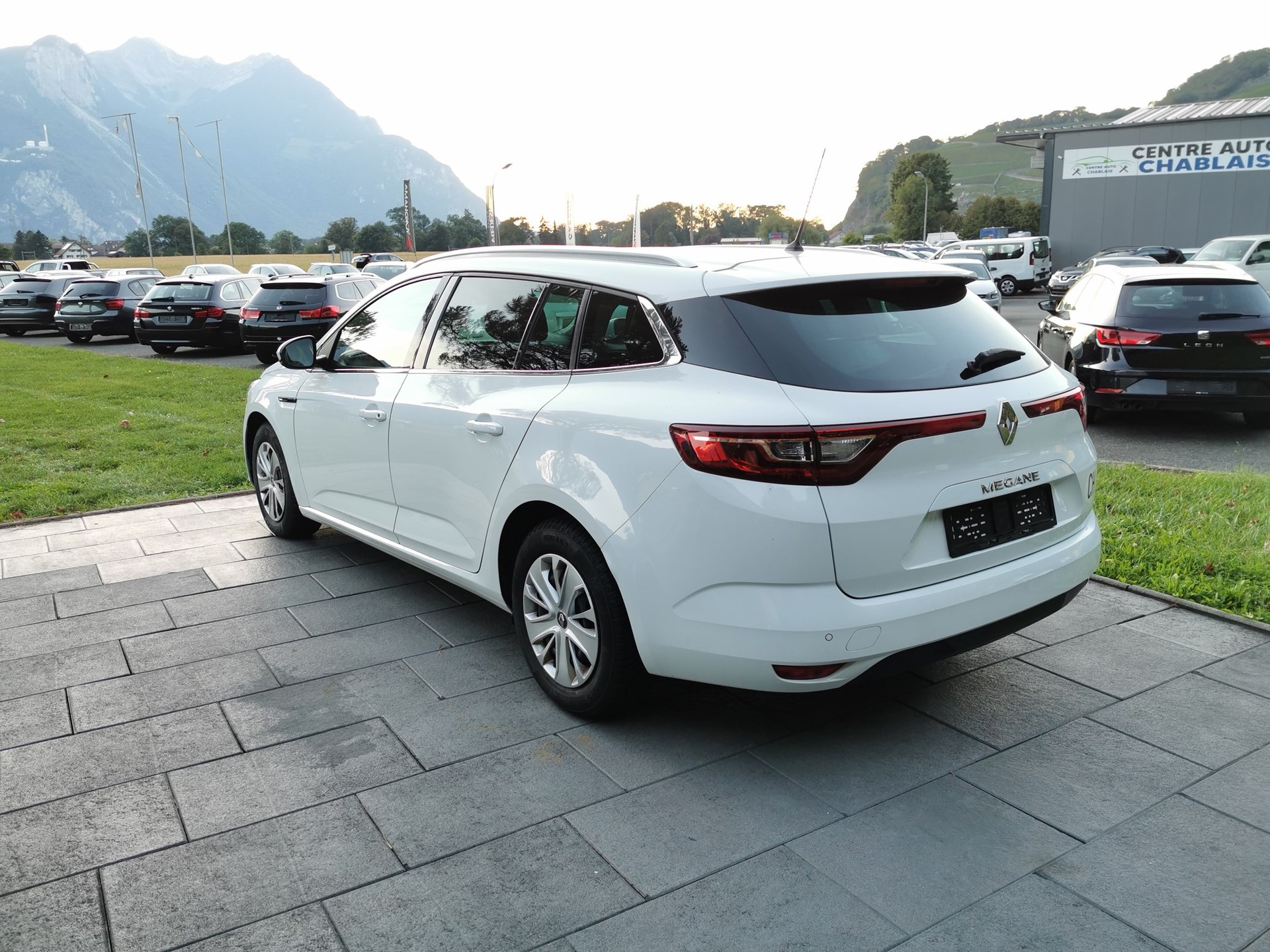 RENAULT Mégane Grandtour 1.5 dCi Business EDC-image-13