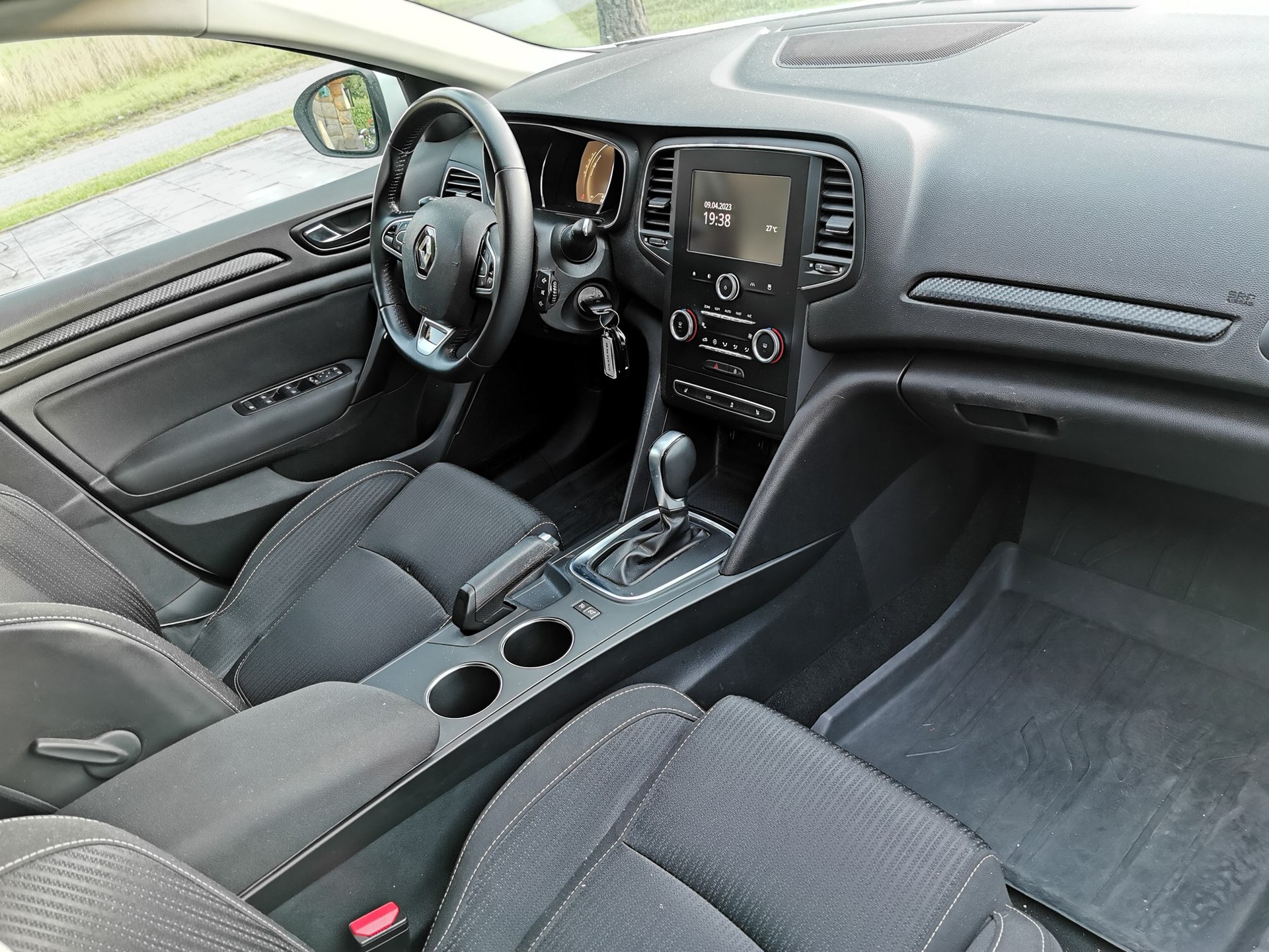 RENAULT Mégane Grandtour 1.5 dCi Business EDC-image-7