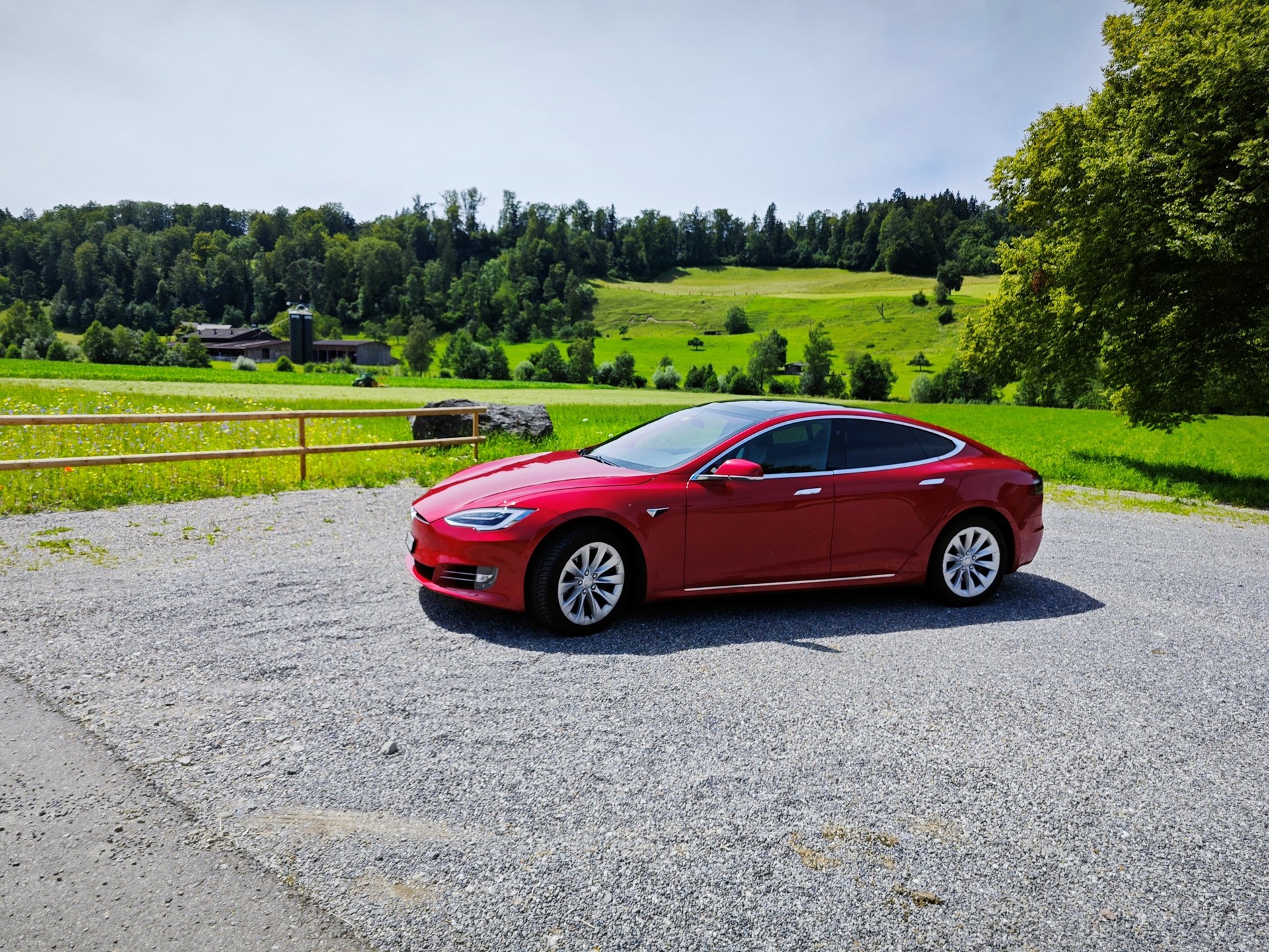 TESLA Model S 100 D-image-2