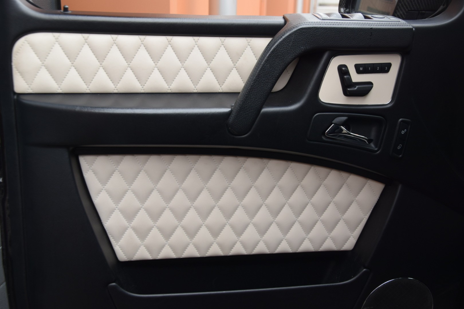 MERCEDES-BENZ G 63 AMG Speedshift Plus 7G-Tronic-image-17