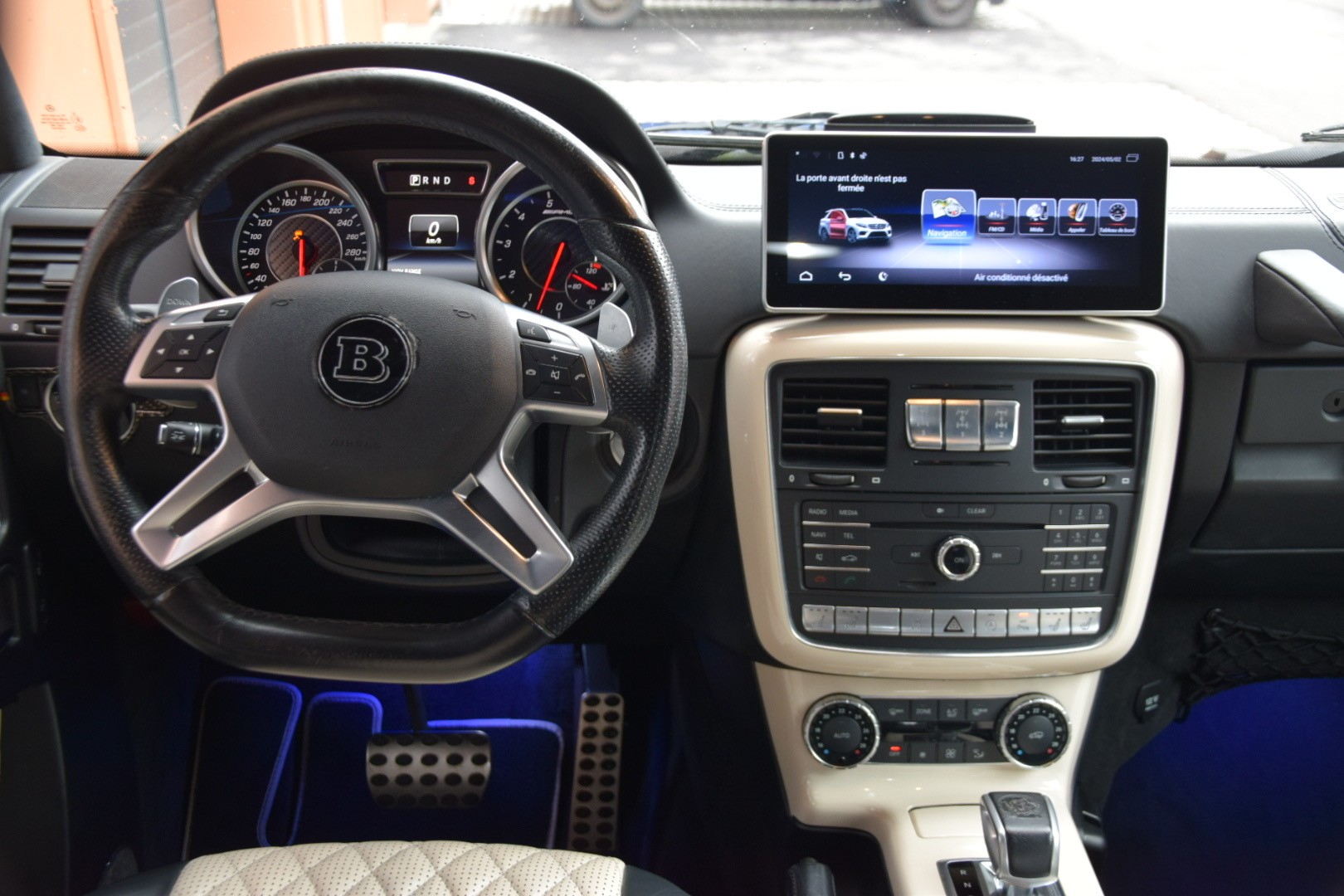 MERCEDES-BENZ G 63 AMG Speedshift Plus 7G-Tronic-image-19