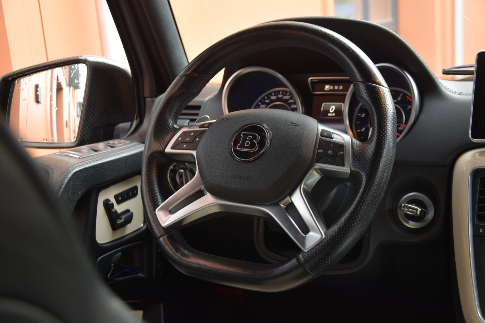 MERCEDES-BENZ G 63 AMG Speedshift Plus 7G-Tronic-image-21