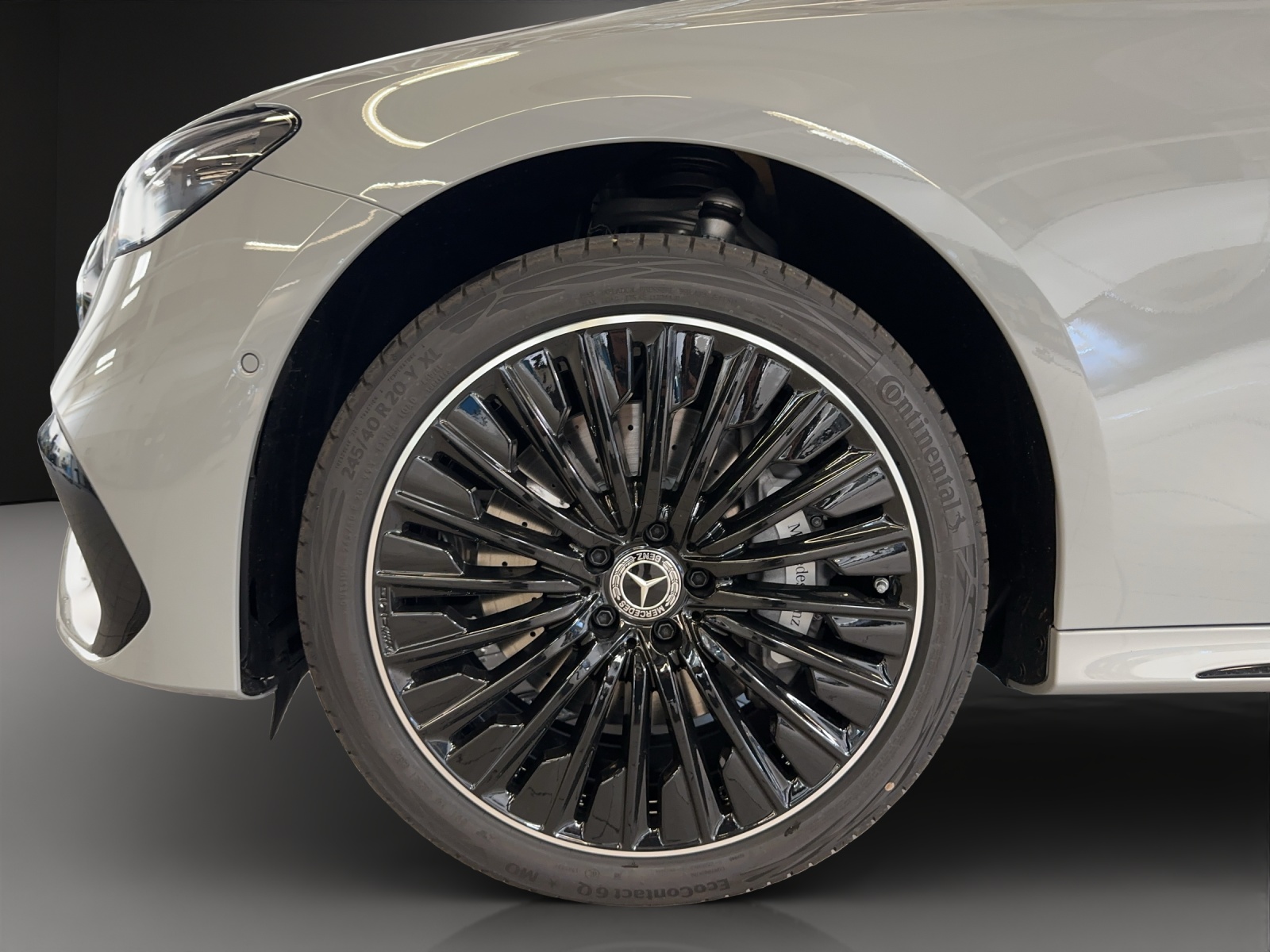 MERCEDES-BENZ E 220 d 4Matic 9G-Tronic-image-7
