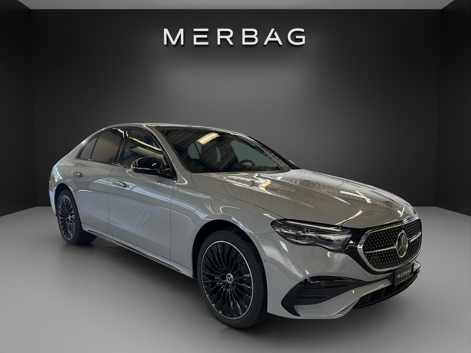 MERCEDES-BENZ E 220 d 4Matic 9G-Tronic-image-5